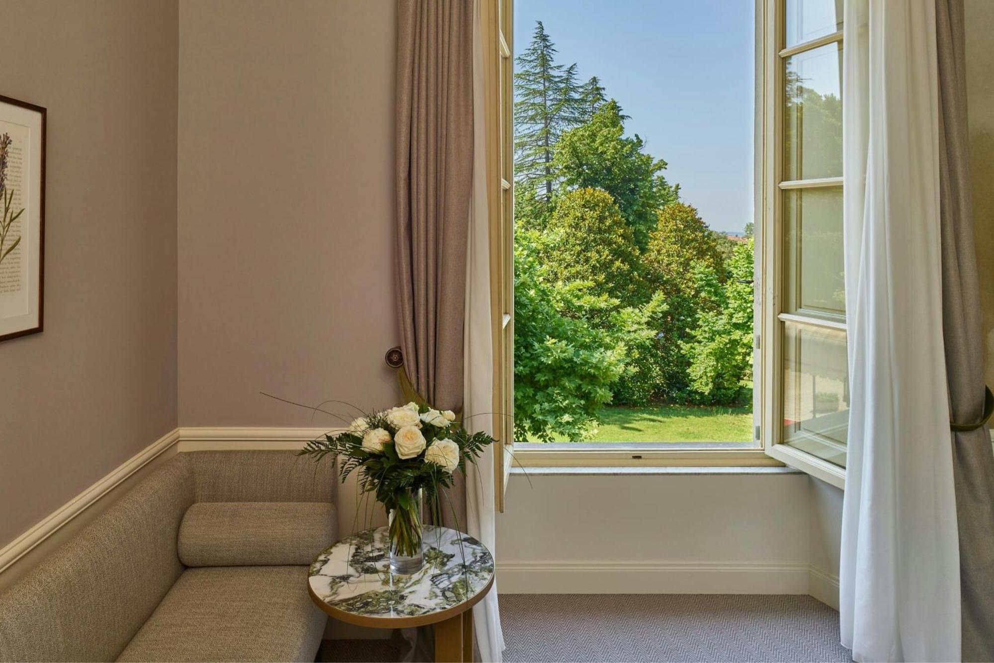 Deluxe Twin Room Garden View
