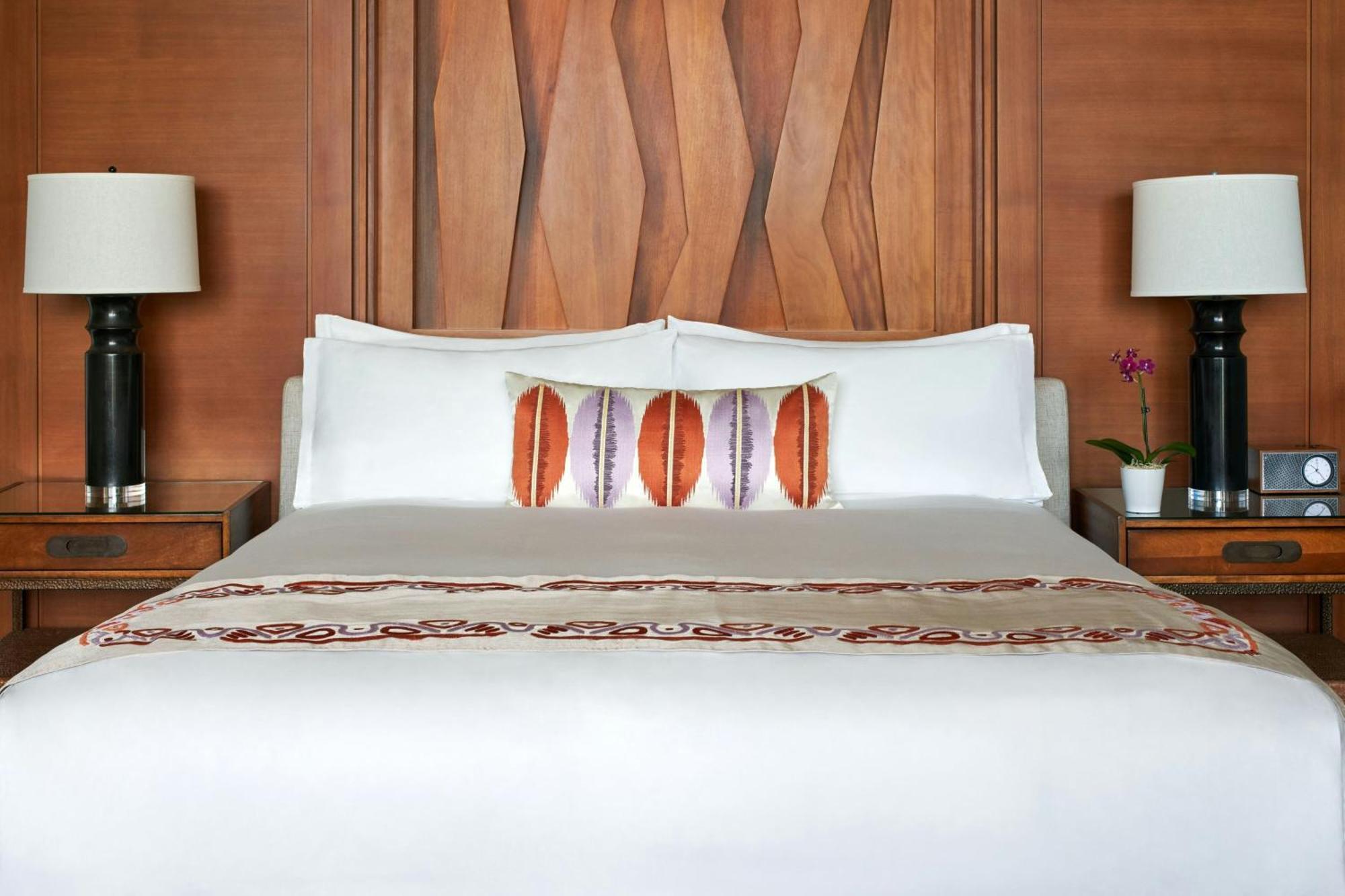 East Beach King Room Balcony – Second Floor