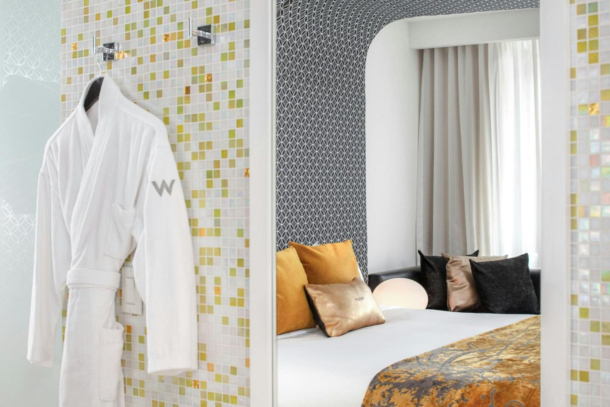 One-Bedroom Supreme Junior King Suite Loft