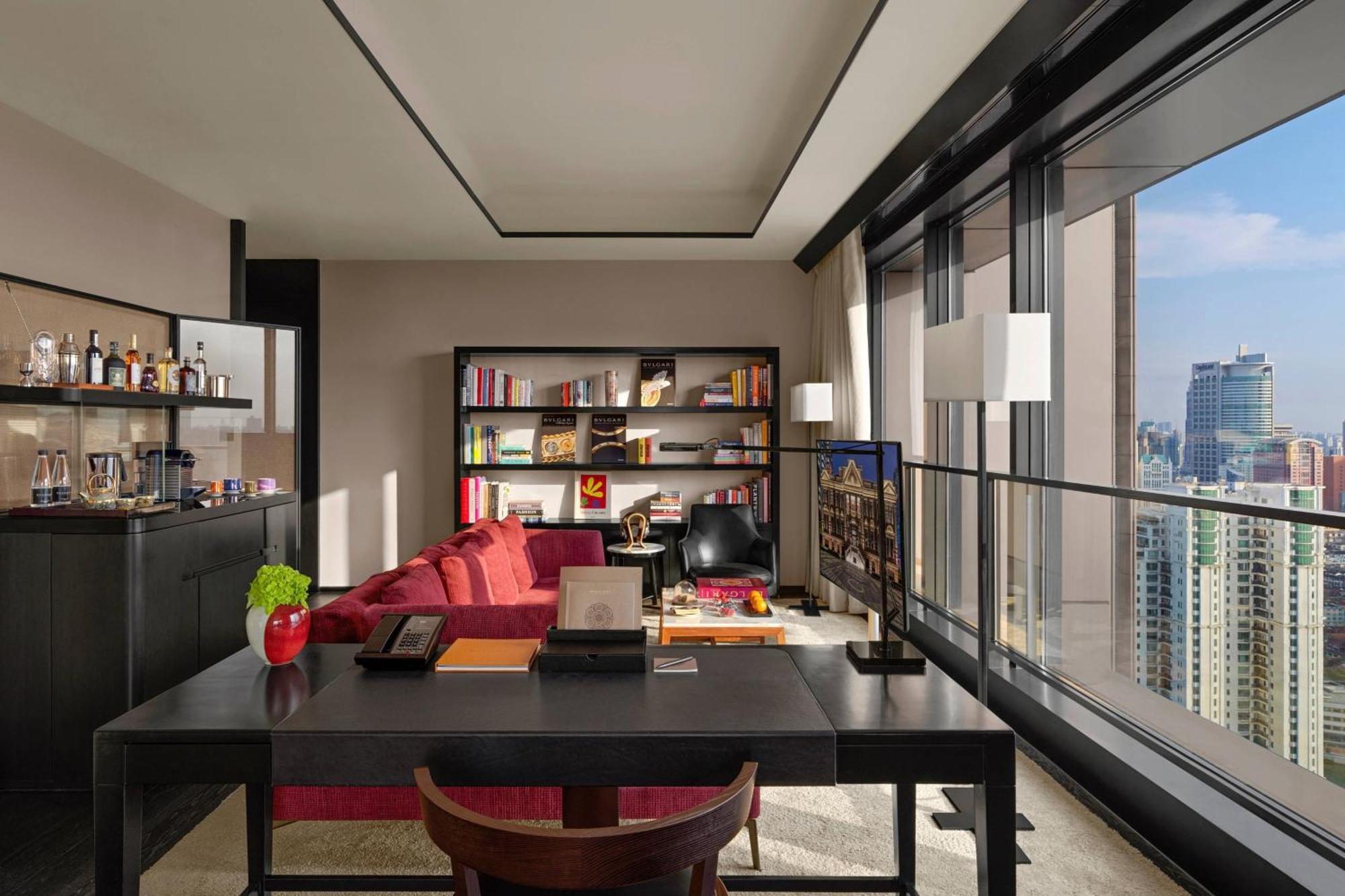 Superior City View Suite