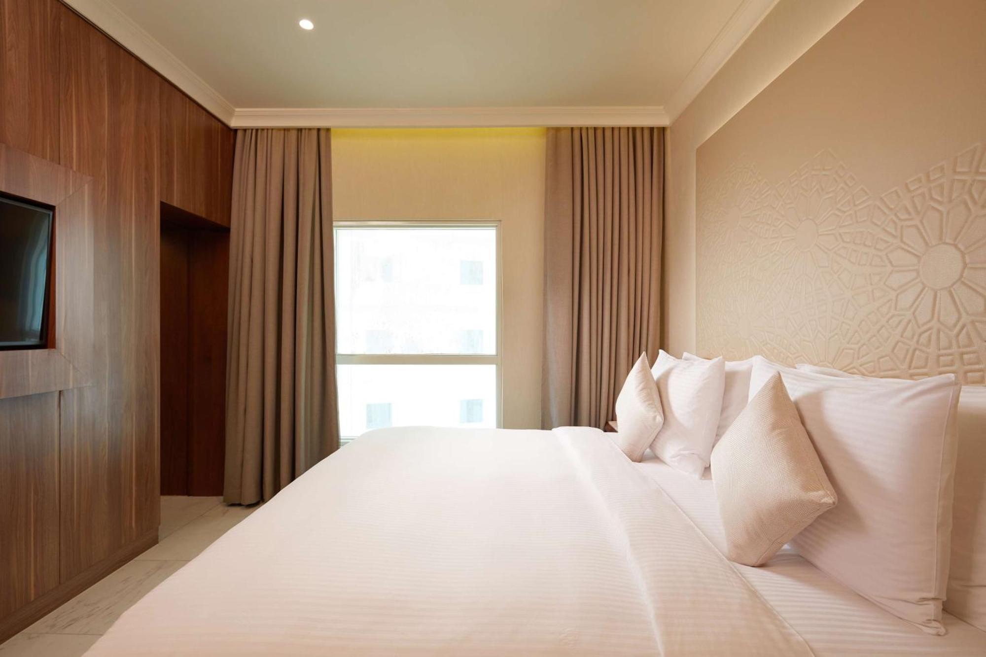 Grand Deluxe King Room,1747027630:JPEG