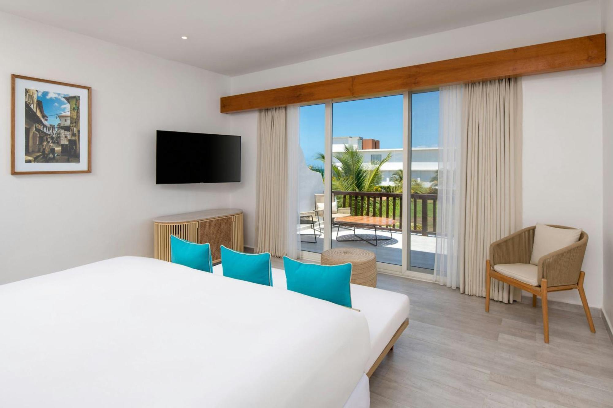 Deluxe King Room with Balcony,1643225276:JPEG