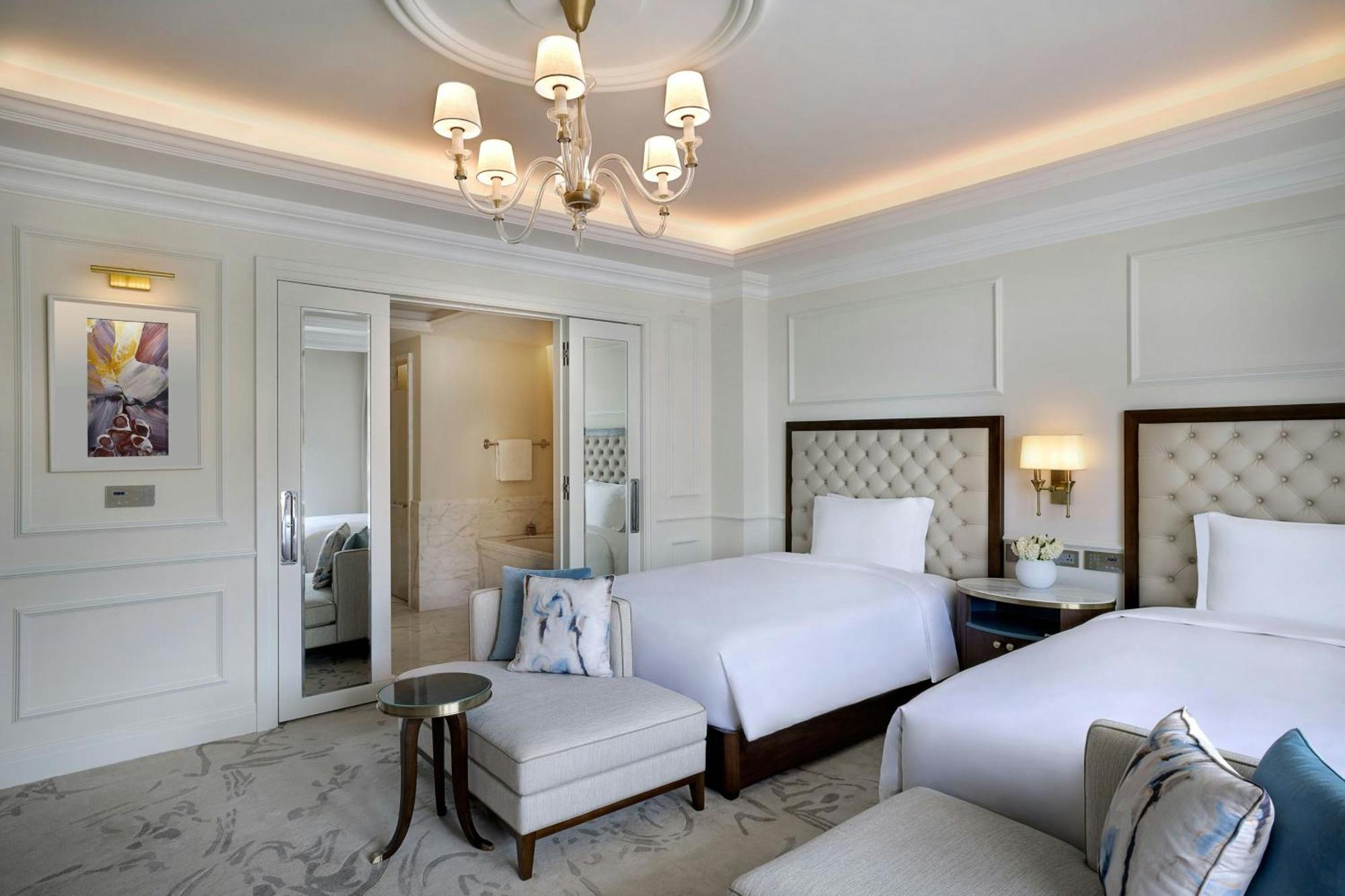 Deluxe Guest room 2 Queen City view