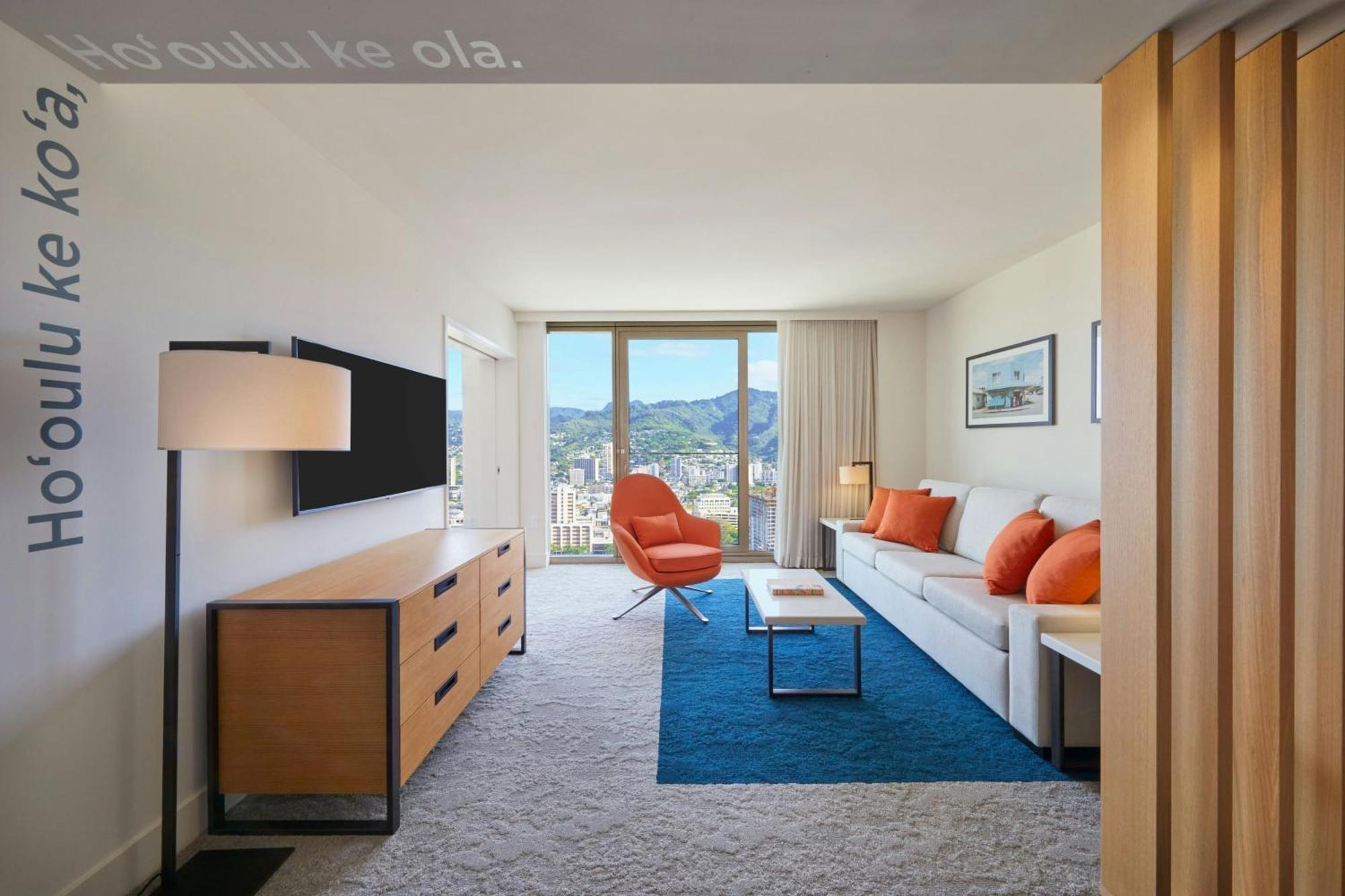 One-Bedroom King Suite Mountain View