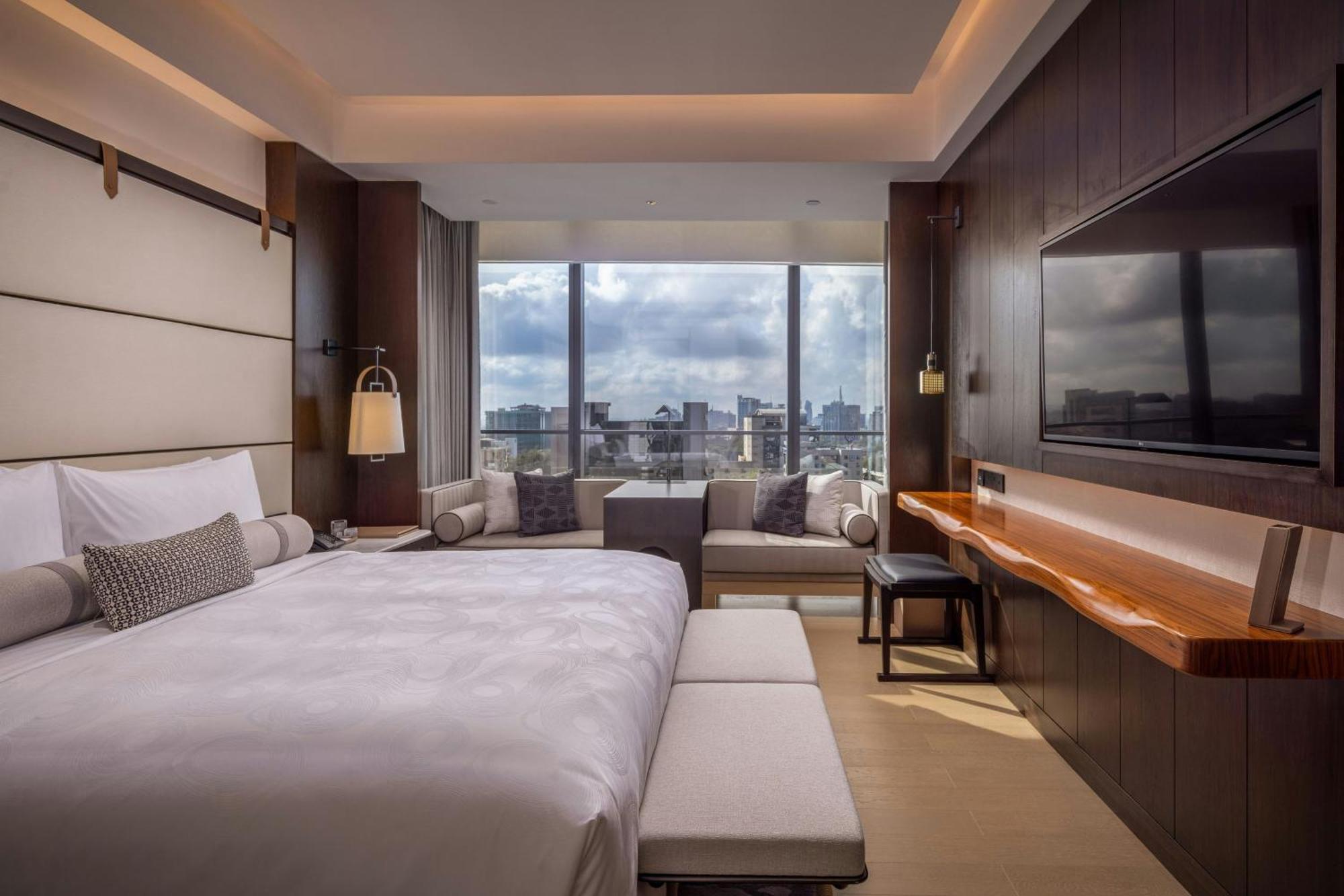 Standard King Room