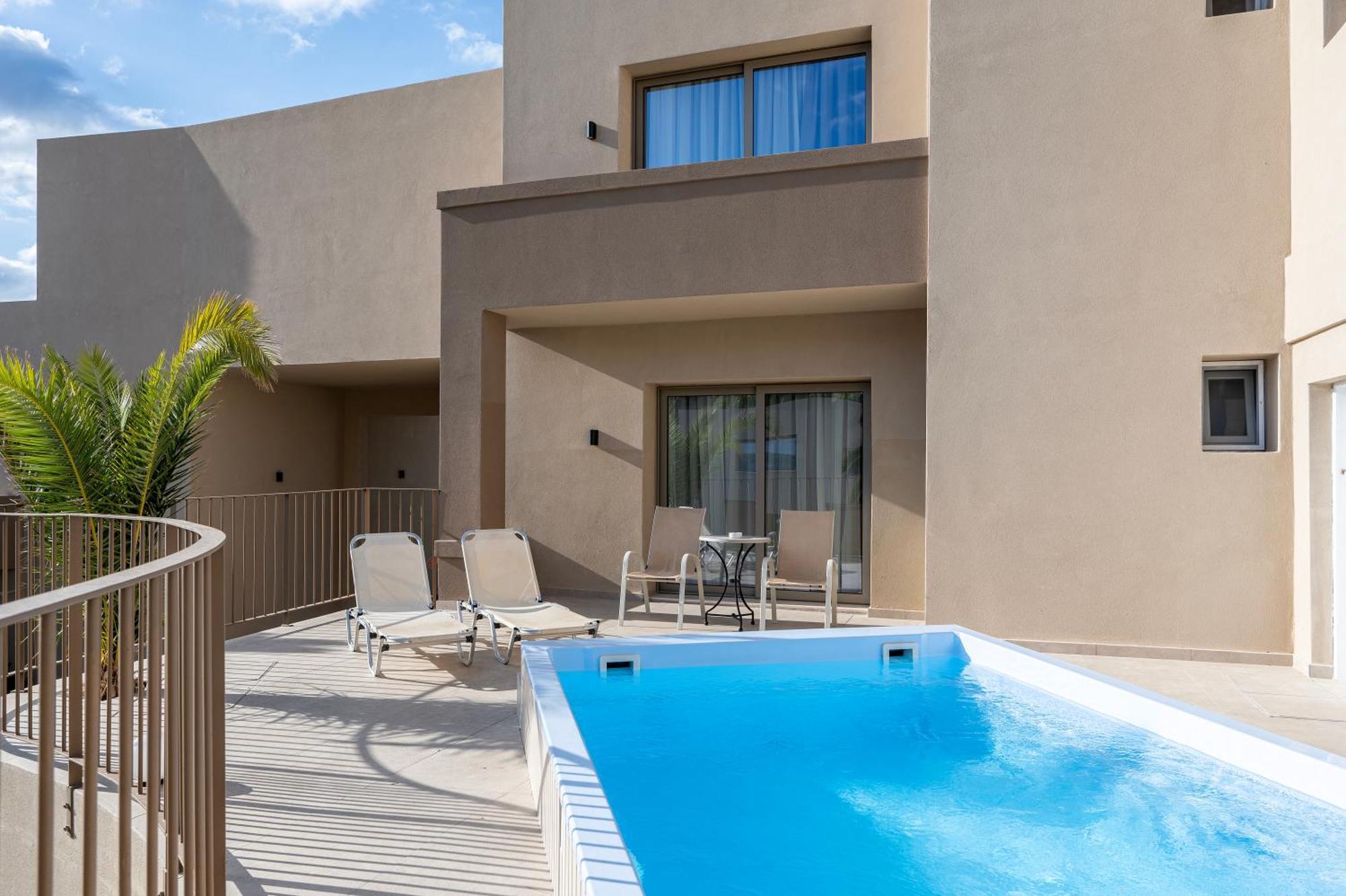 Superior Double Private Pool Inland View,1643770353:JPEG