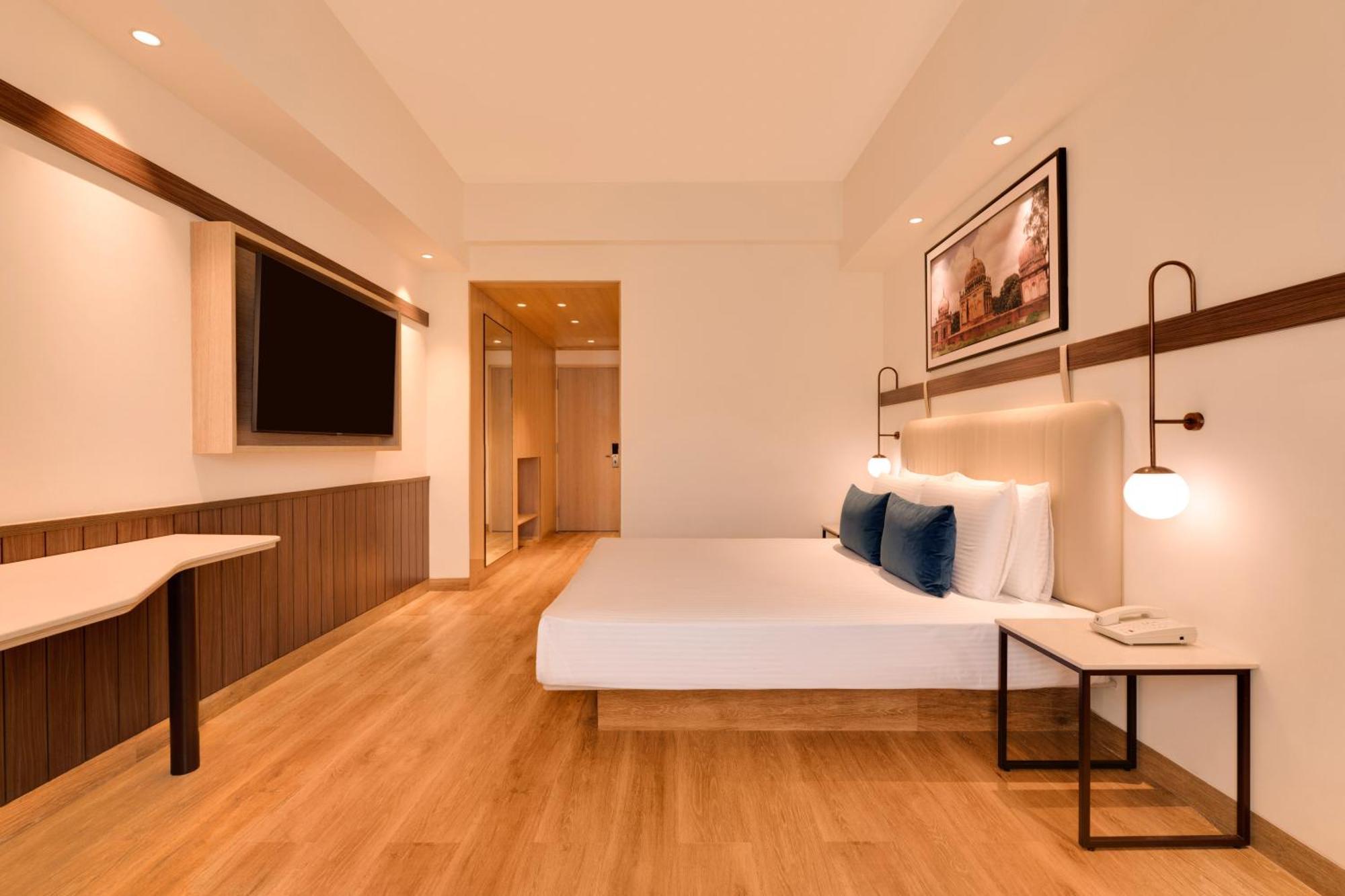 Business Double or Twin Room  (20% off on session of Spa ,Enjoy Happy Hours with 1+1 offer and 10% Off on Laundry service),1645658034:JPEG