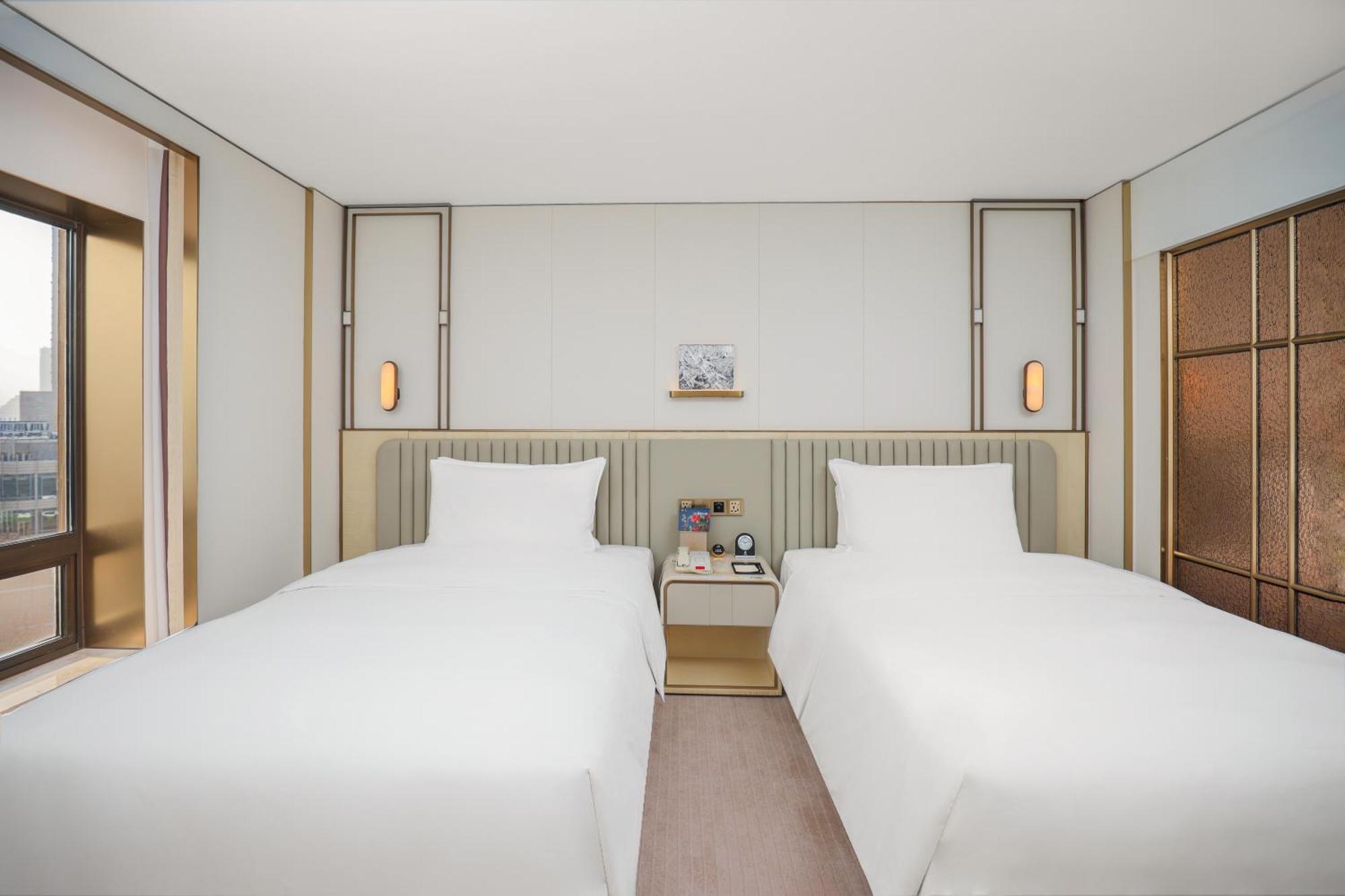 Jinling Tower Harmonious Charm Deluxe Twin RoomUpgraded