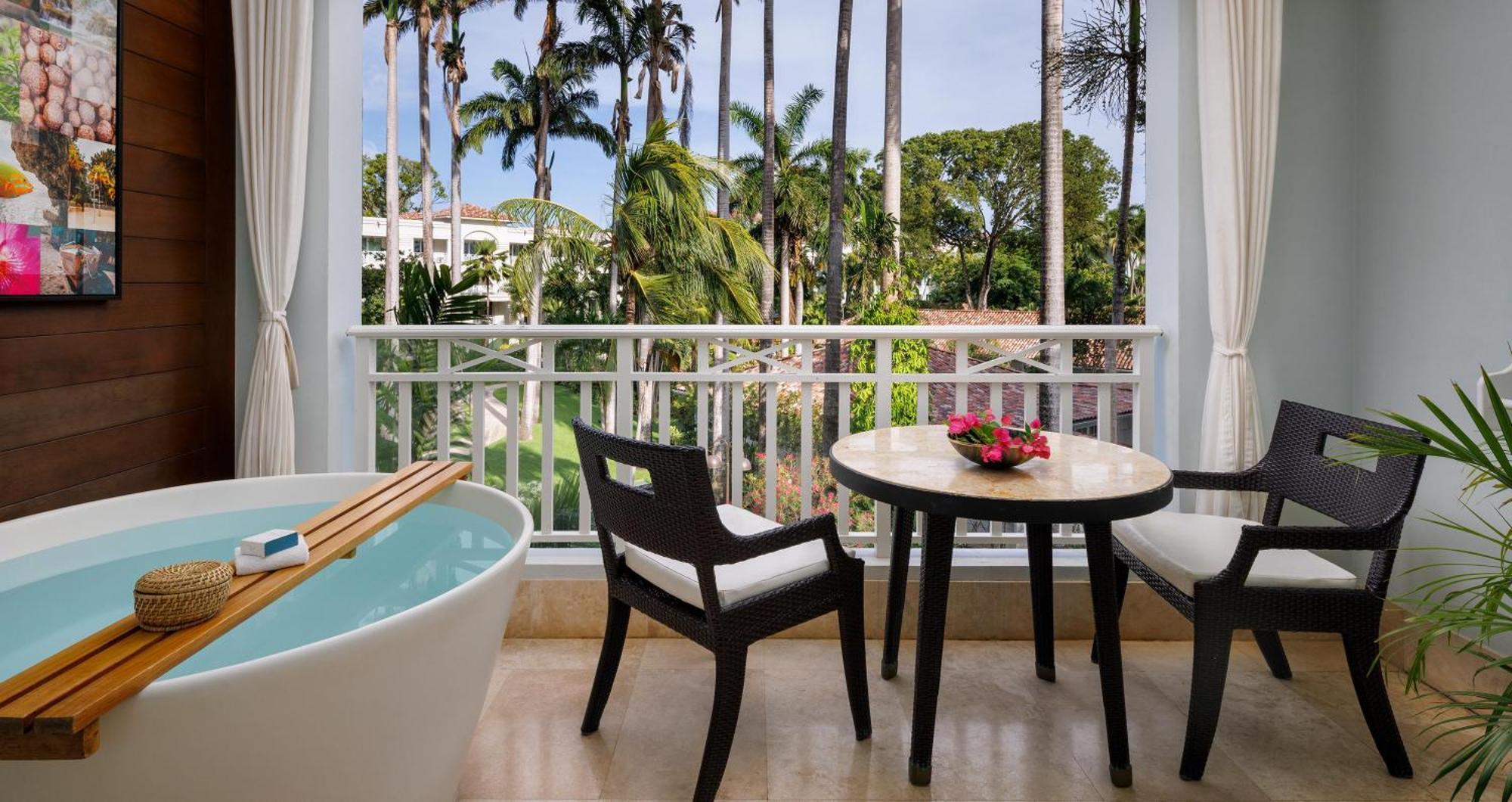 Crystal Lagoon Luxury Honeymoon Room Balcony Tranquility Soaking Tub