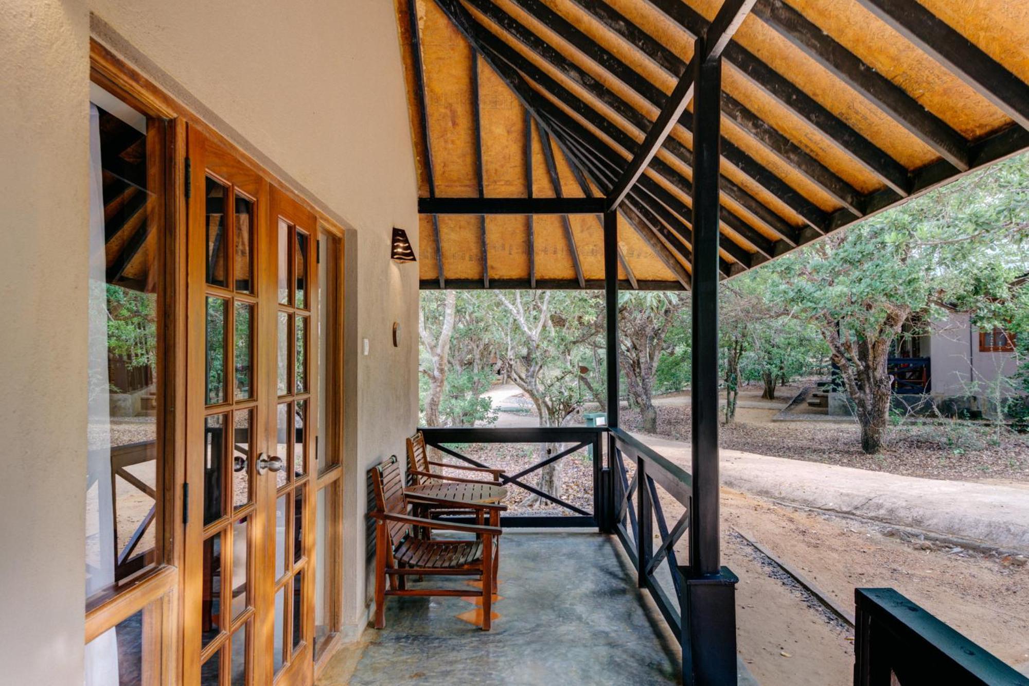 Jungle Chalet King Safari | Complimentary cocktail each if reserved during Stargazing experience