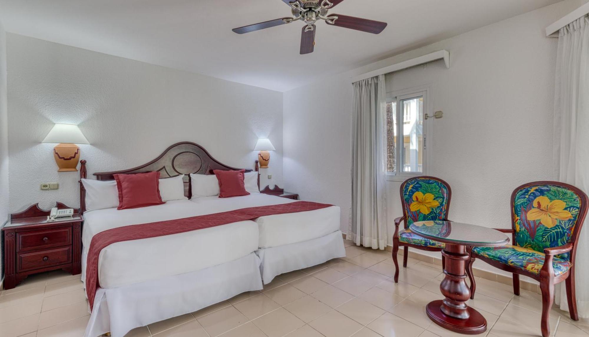 Standard Room,750471359:JPEG