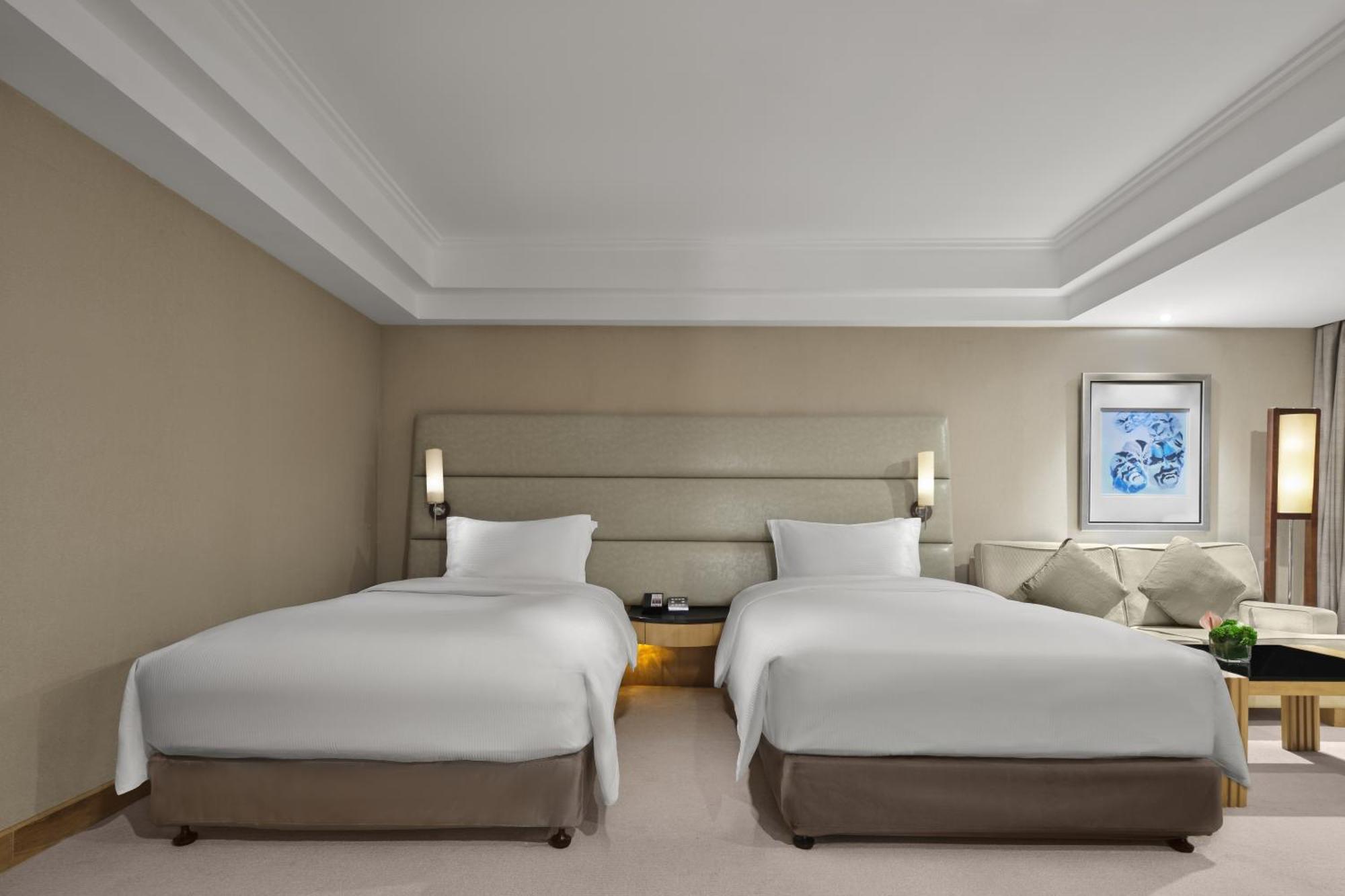 City View Room Two Twin Beds