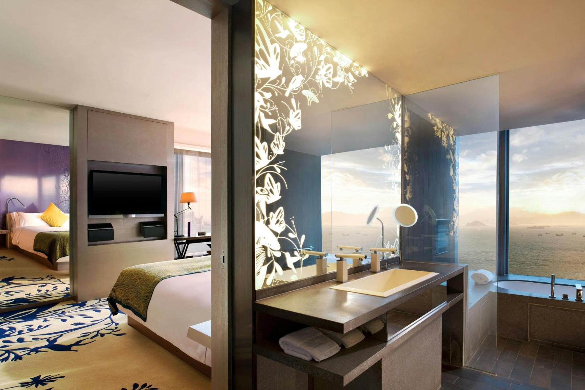 Marvelous King Suite Oceanfront View