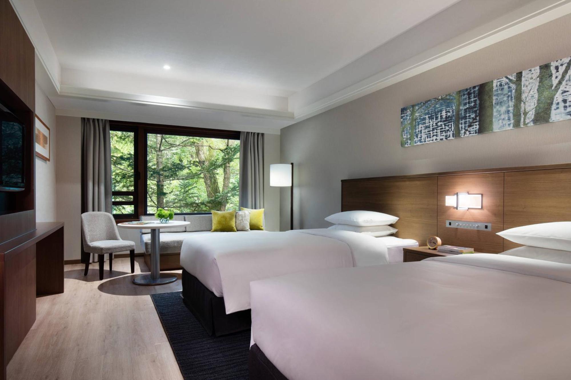 Superior Twin Room Guest room Main