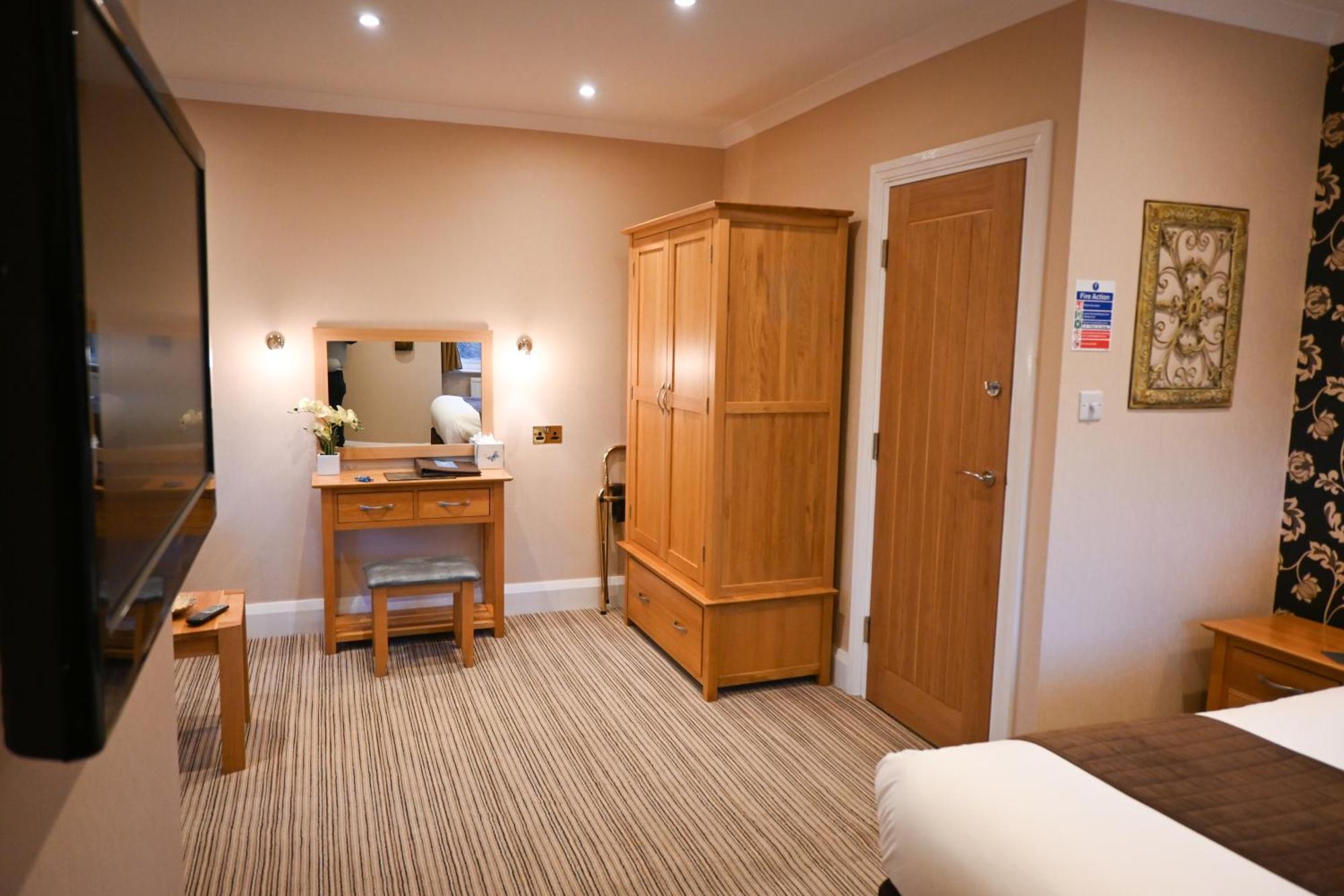 Superior King Room