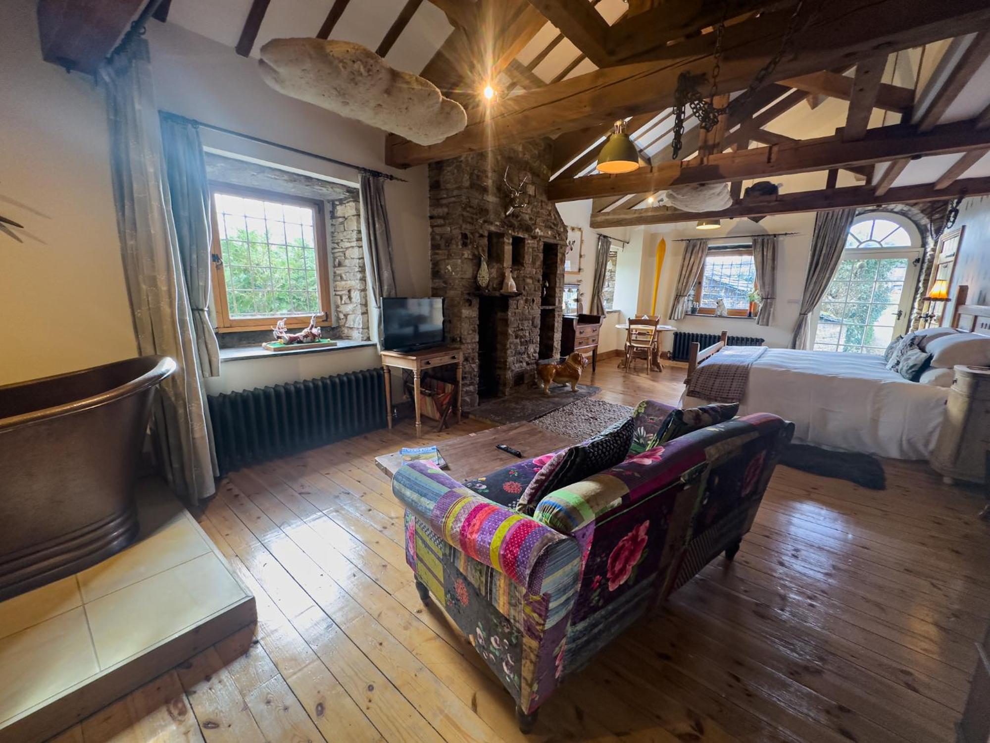 Deluxe Suite