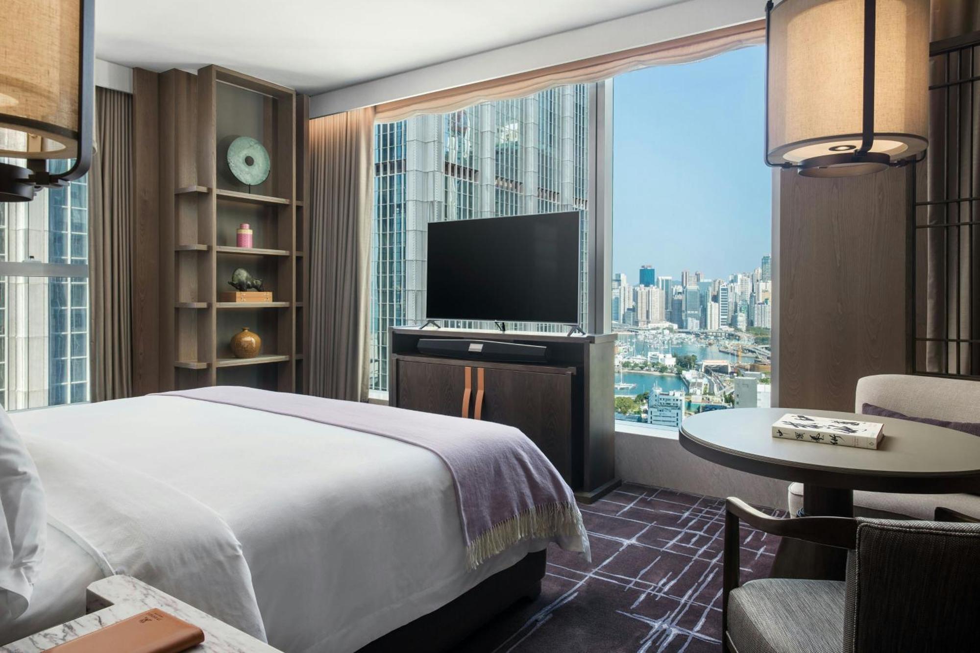 Metropolitan Suite 1 Bedroom Suite 1 King Partial Harbour View