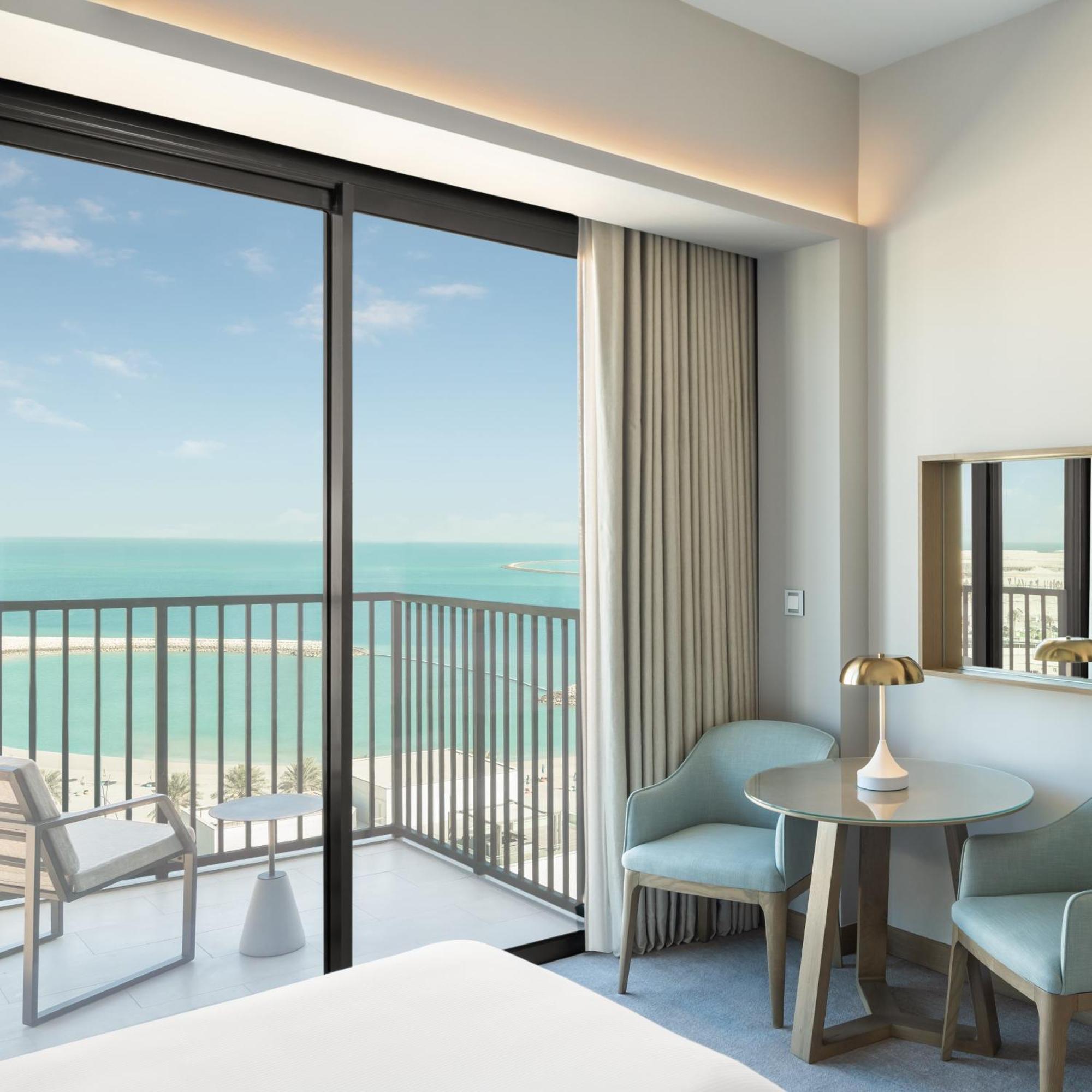 Deluxe Sea View Twin Balcony