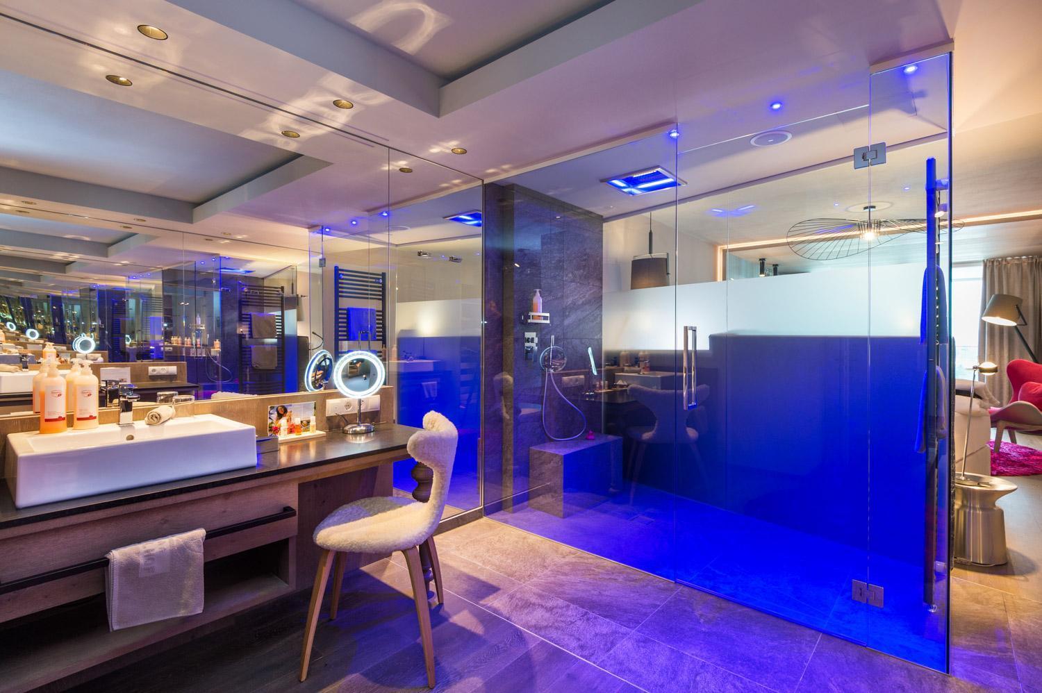 Deluxe King Suite