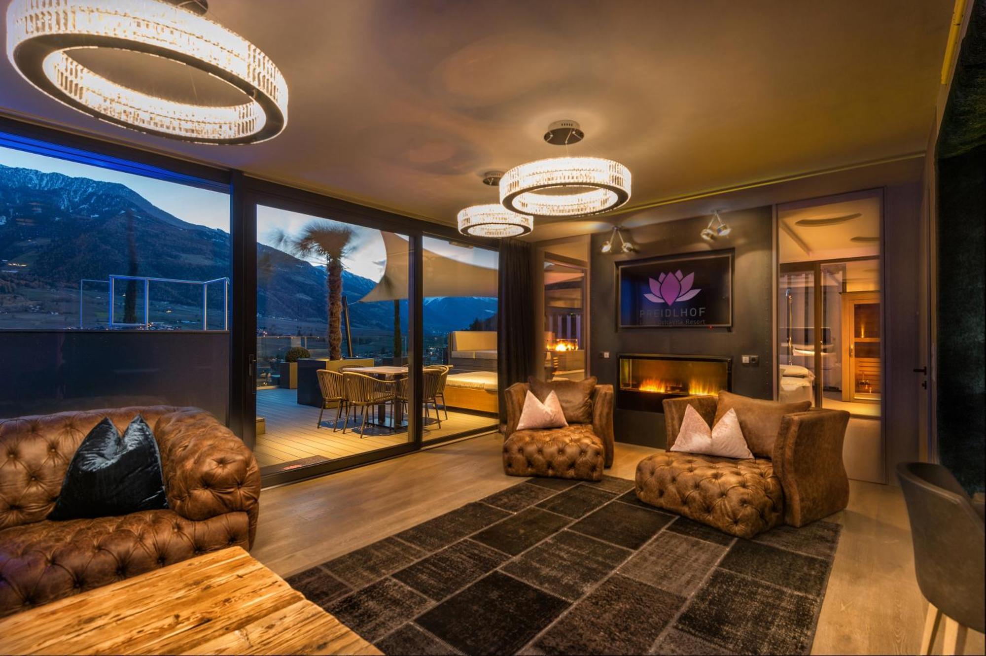 Superior King Suite