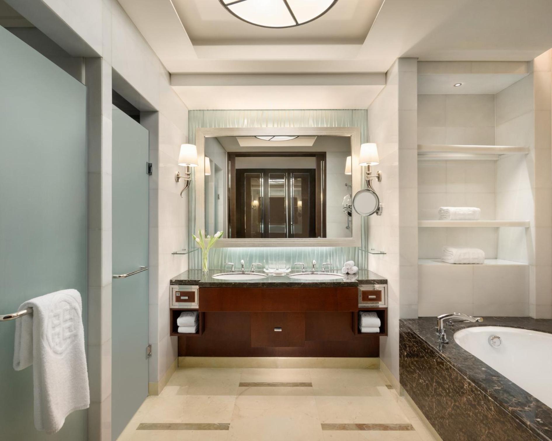 Executive King Room
