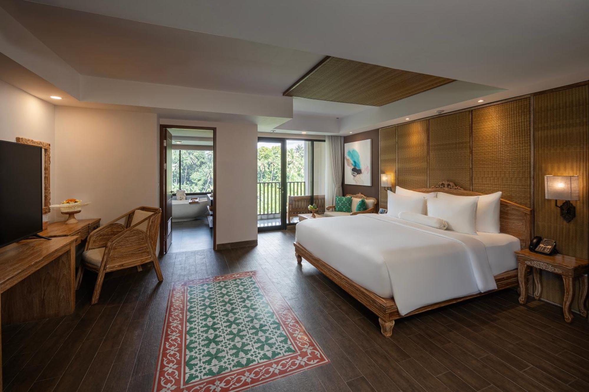 Executive Suite with Free Daily Afternoon Tea