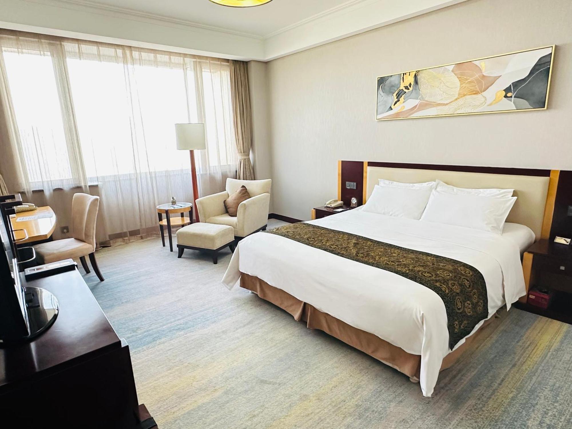 Superior Queen Room