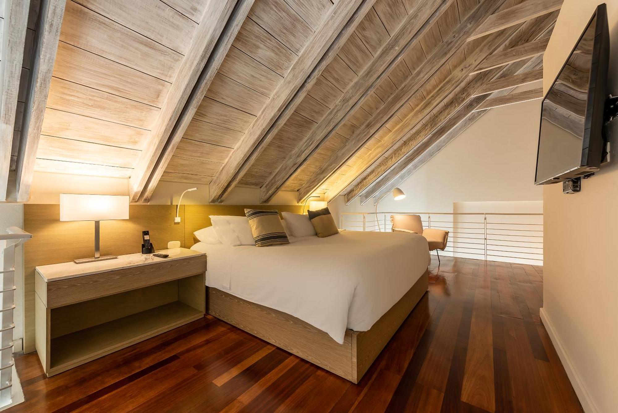 Family Duplex Queen Suite