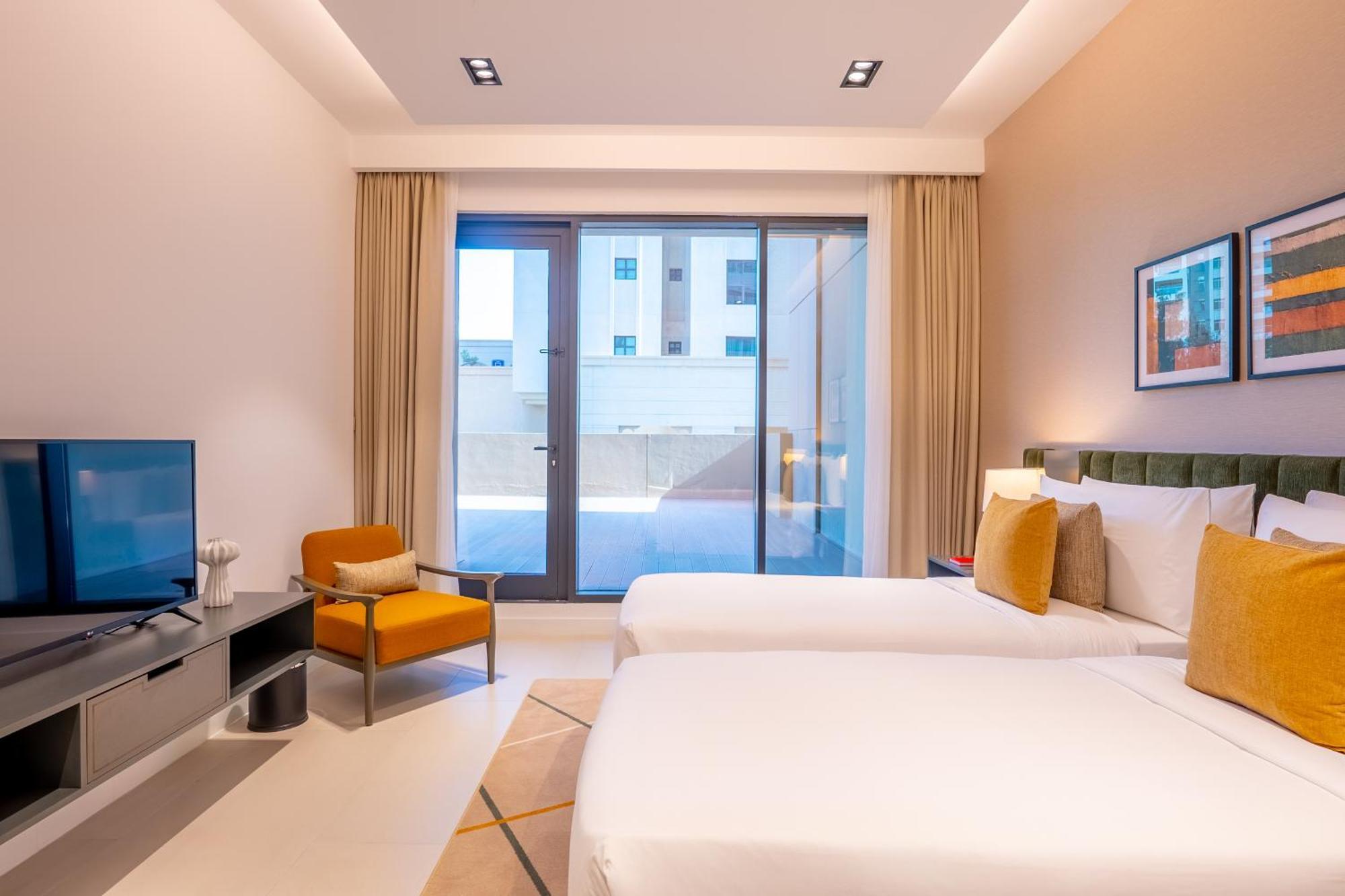 Deluxe Two Bedroom Apartment with Terrace