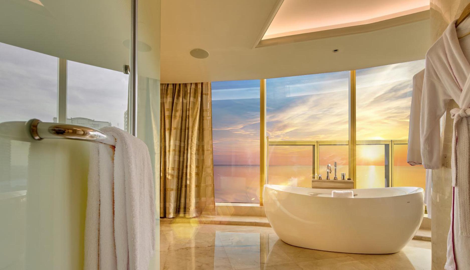 Executive Suite King Executive Lounge Access