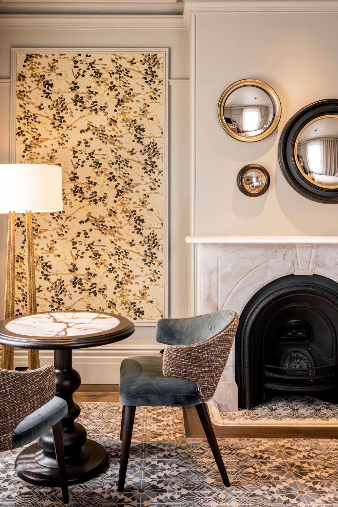 Corner Suite
