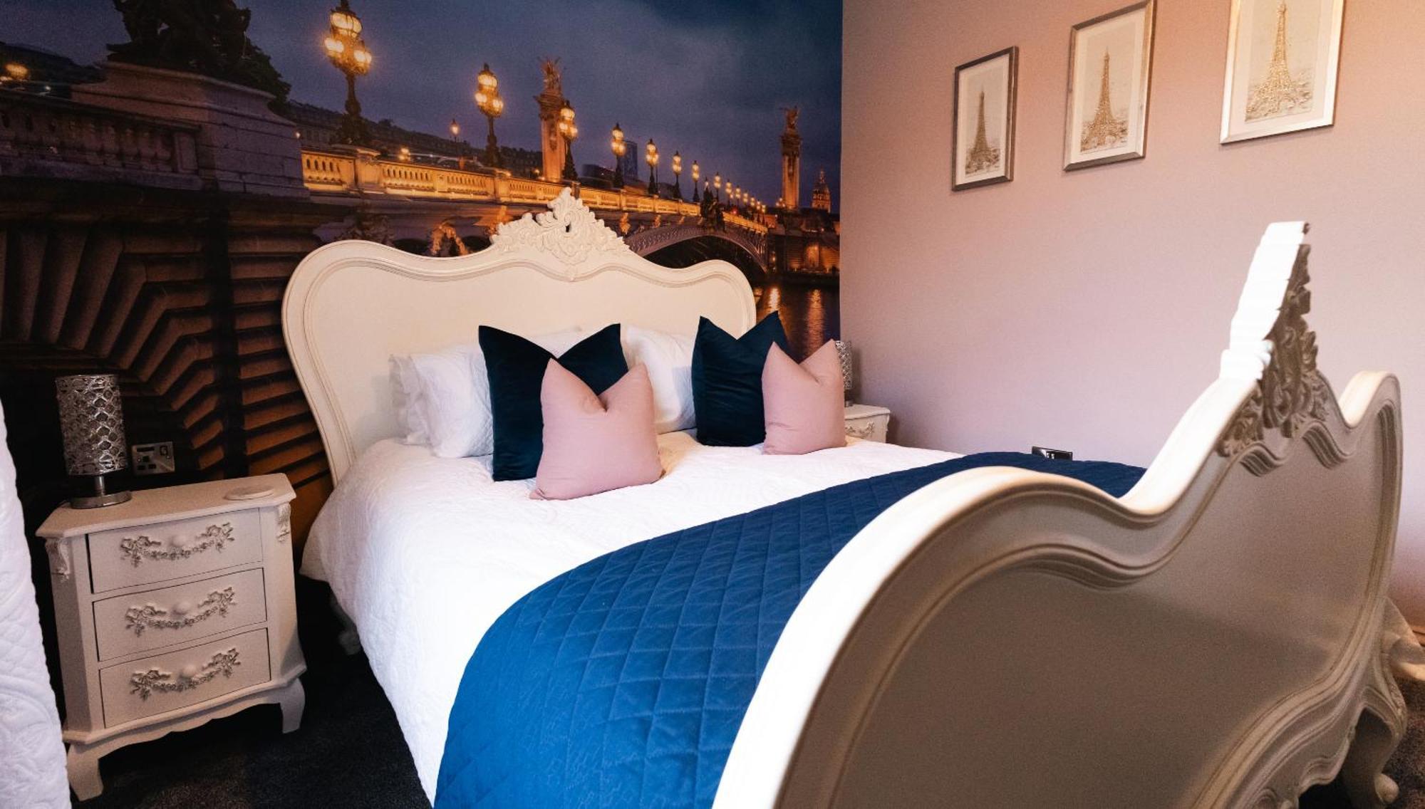 Deluxe Double Room,1653582164:JPEG