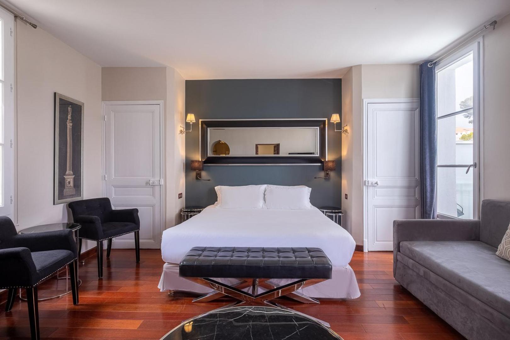 Deluxe Double Room Terrace & Hot Tub Sea Views