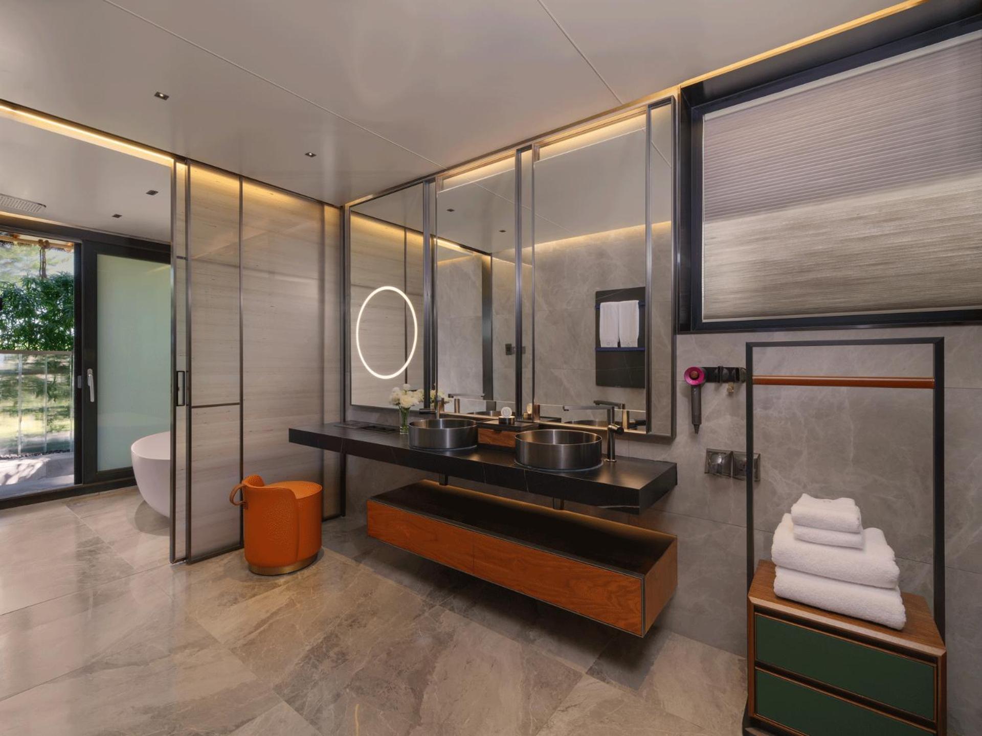 Forest Garden Double Private Jacuzzi