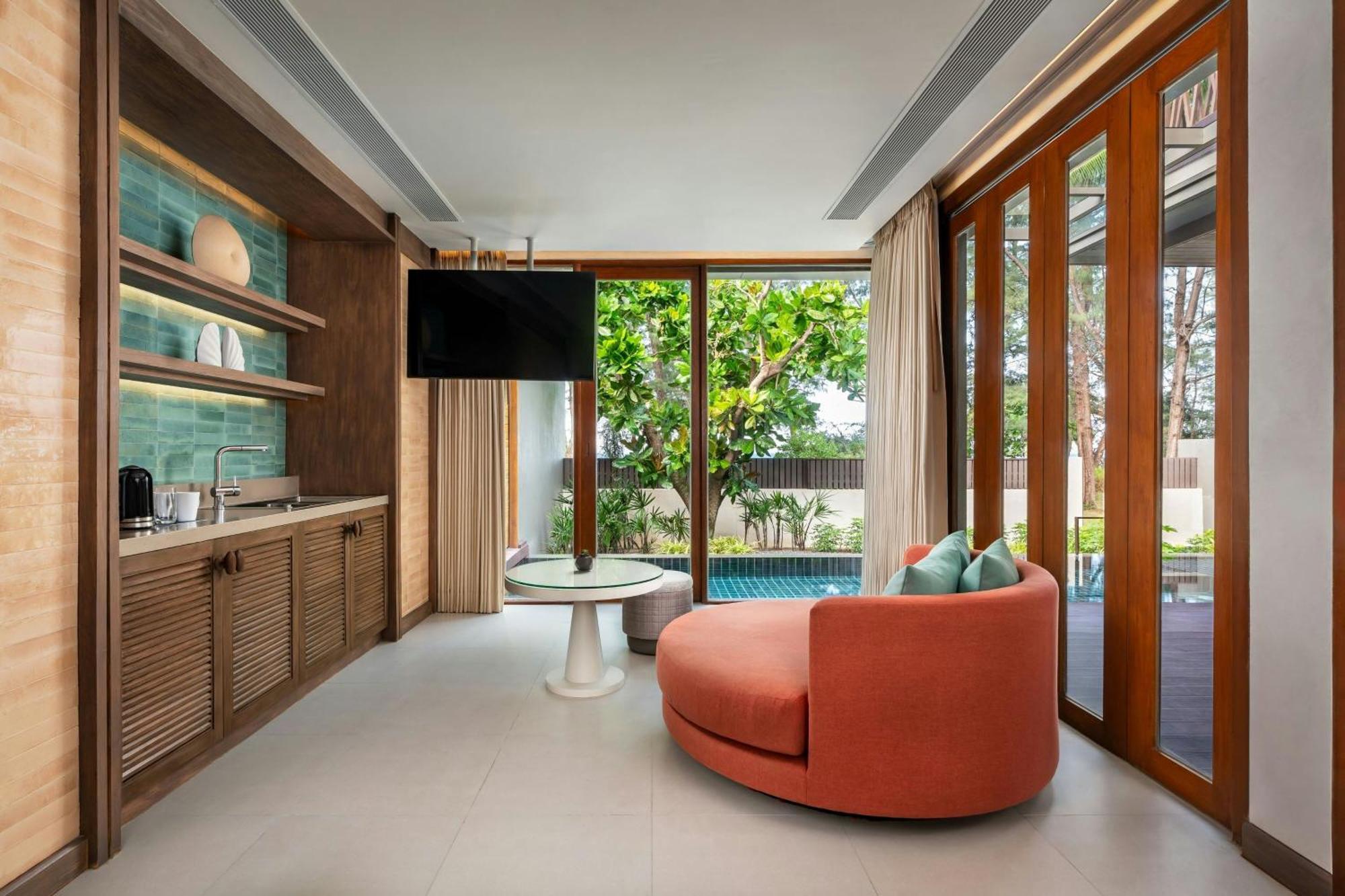 Oceanfront Three-Bedroom Villa with Private Pool (Newly Renovated),1655272574:JPEG