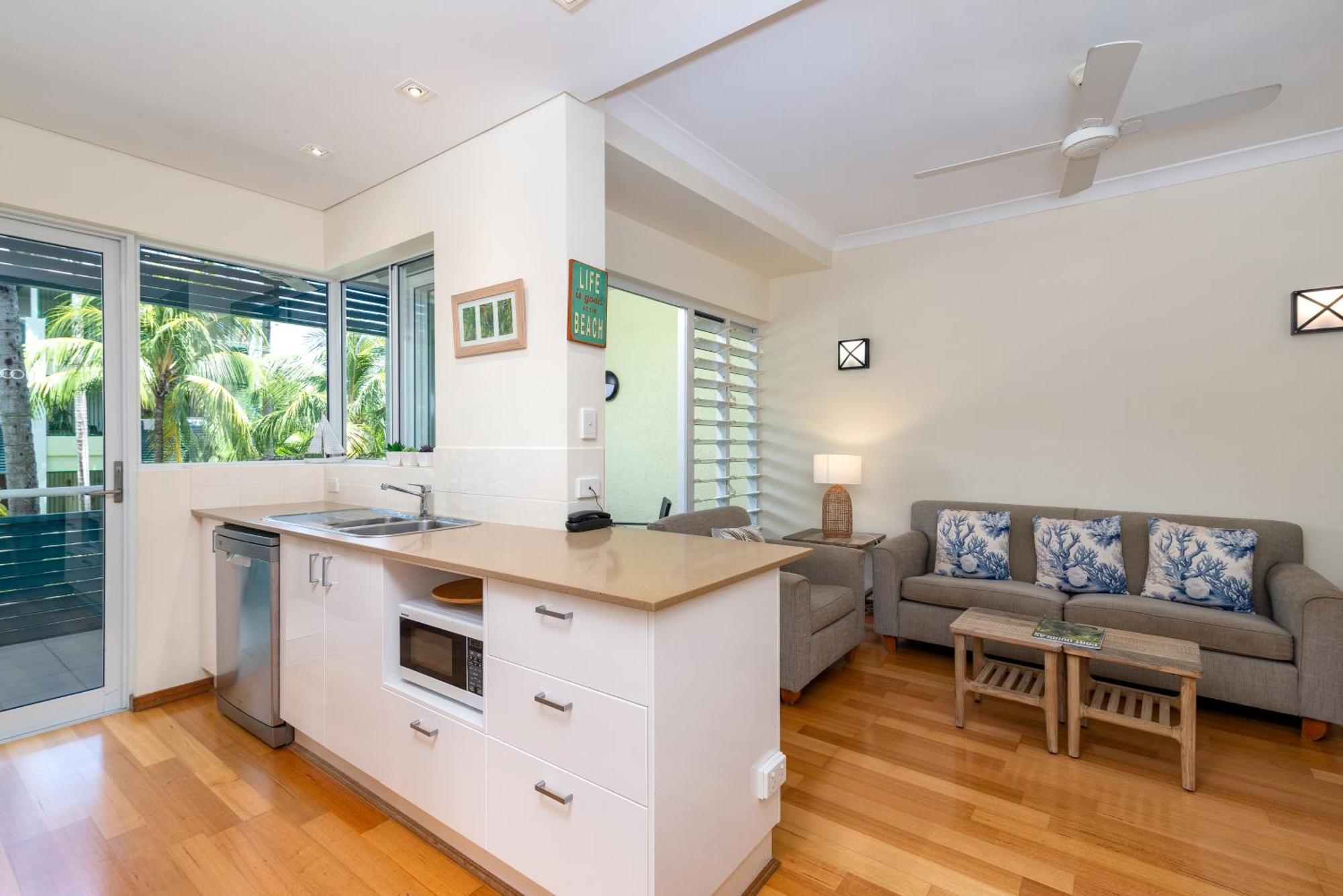 One-Bedroom Apartment Pool View
