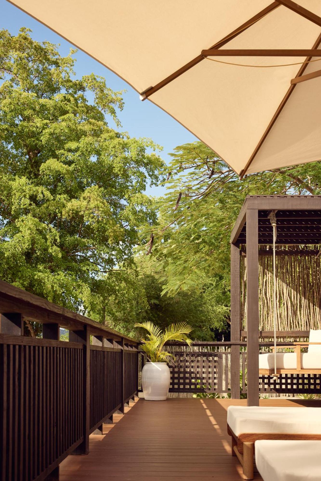 Beachfront Suite to Beachfront Villa