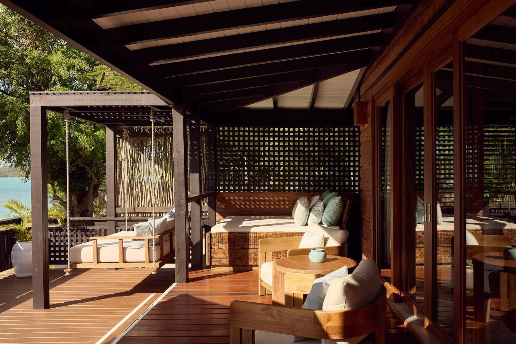 Beachfront Suite to Beachfront Villa