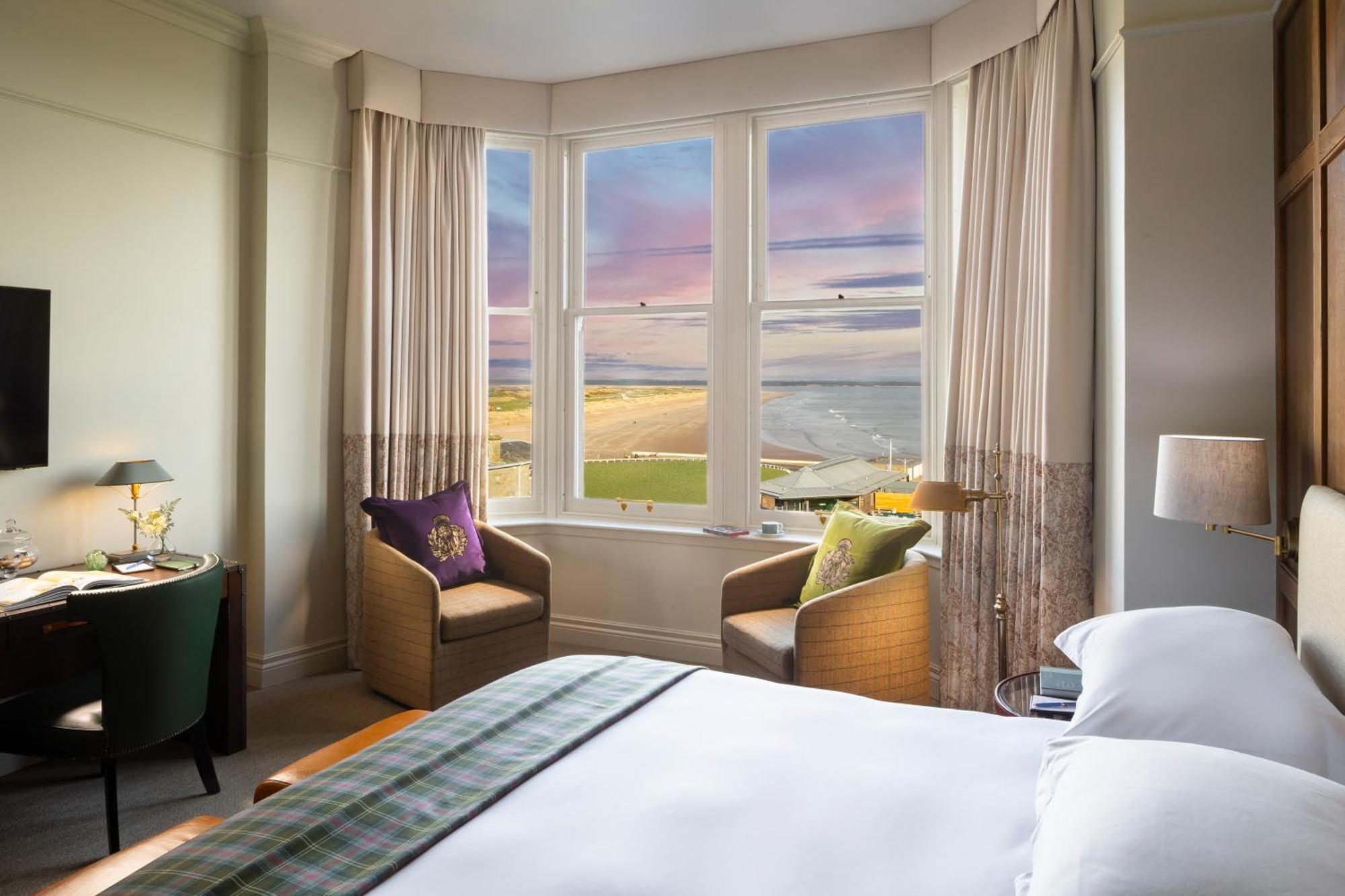 Deluxe King Room with Sea View,1656203106:JPEG