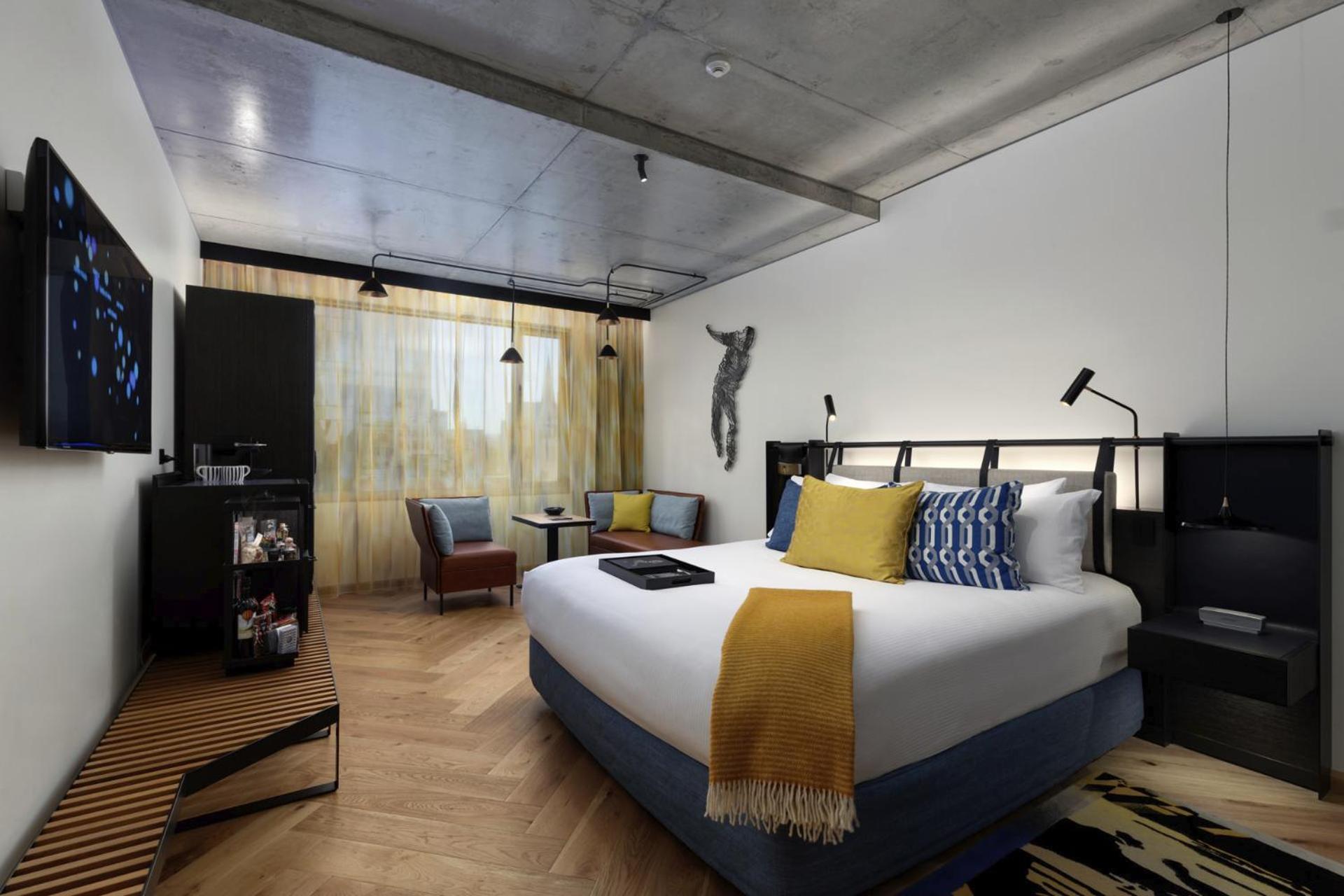 QT King Room