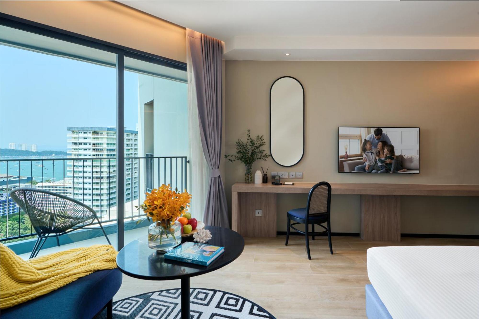 Superior King Room Sea View