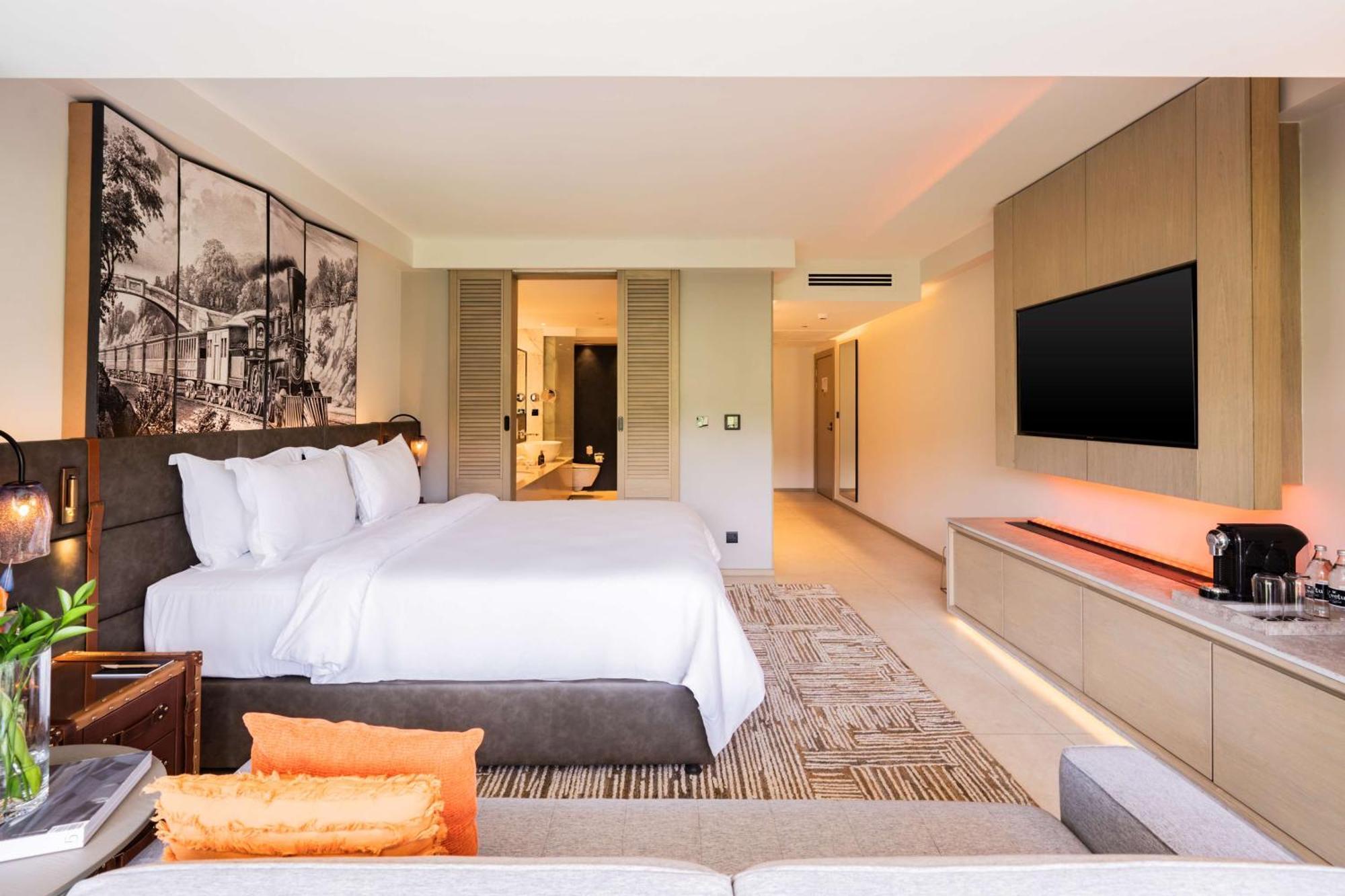 Signature King Room balcony