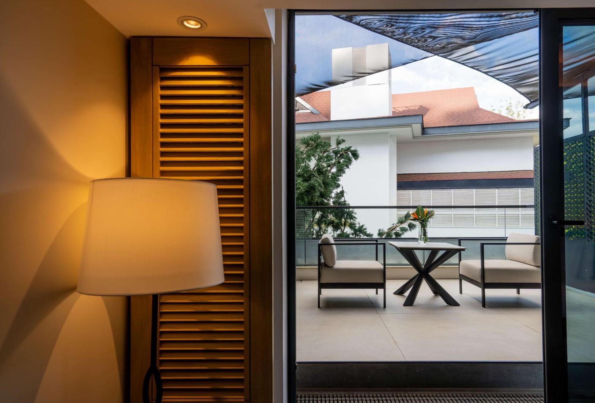 Deluxe Serene King Room Terrace
