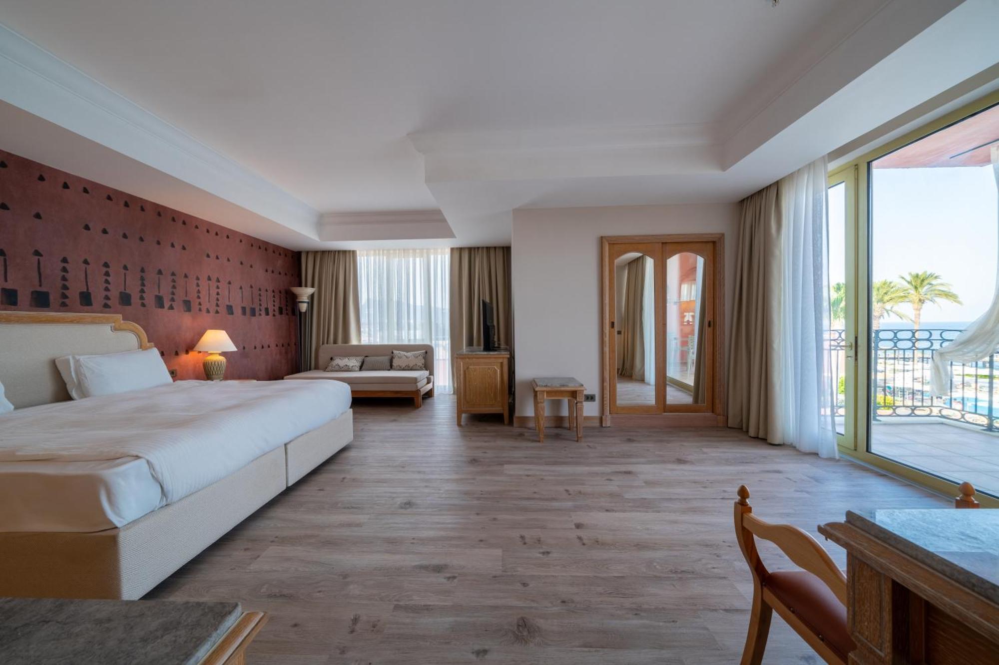 Deluxe Suite Sea View