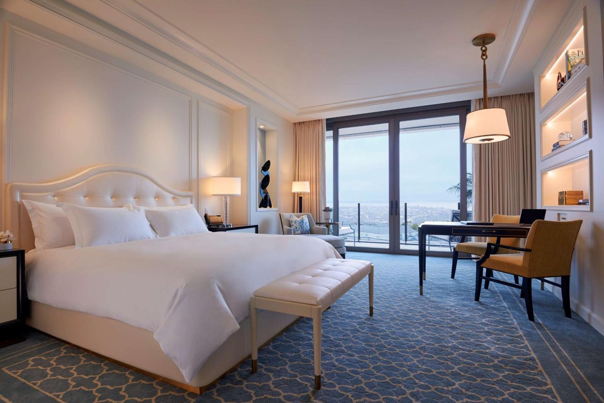 Deluxe Zimmer mit Kingsize-Bett, Terrasse und Aussicht
