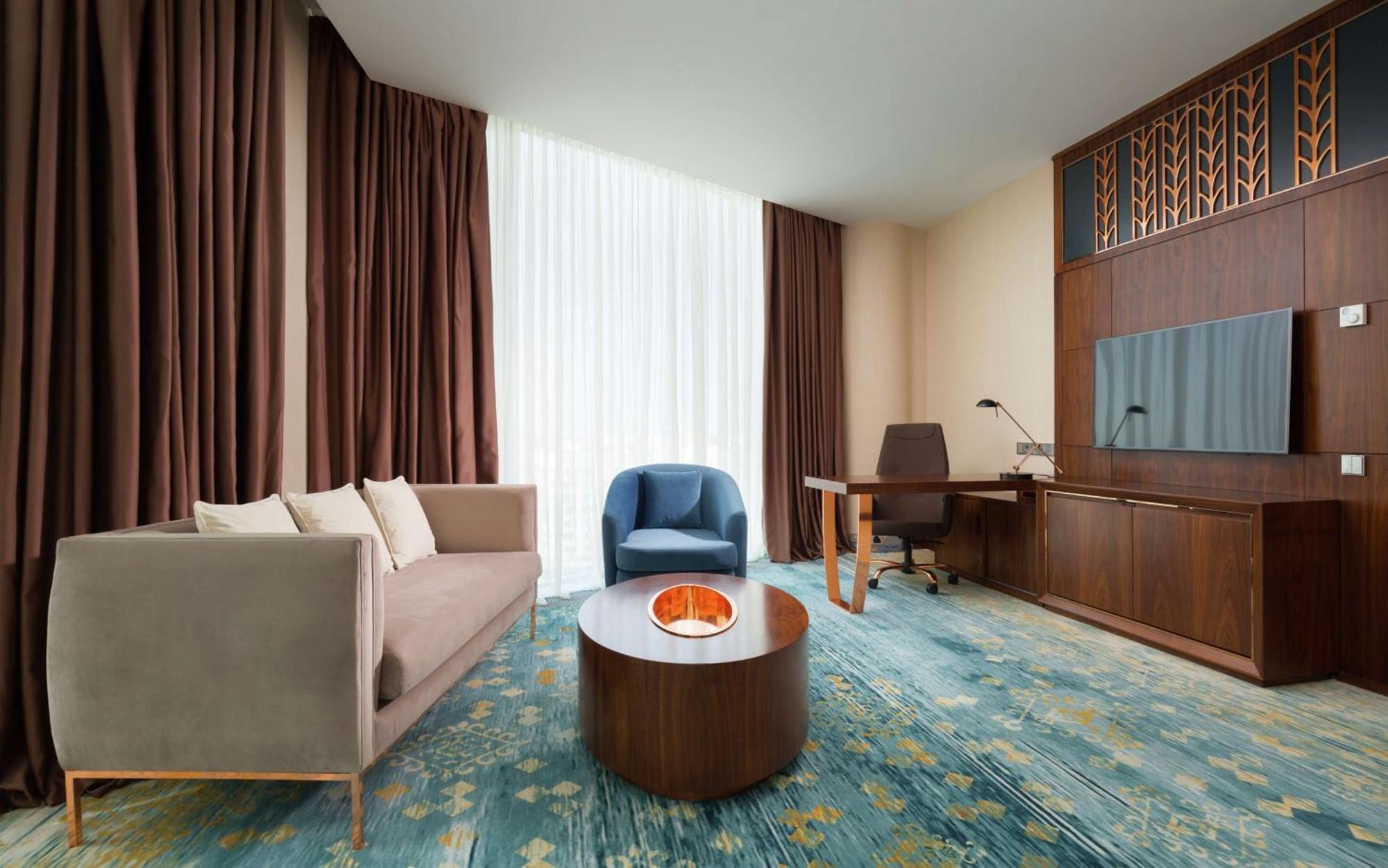 One-Bedroom King Suite,1657190649:JPEG