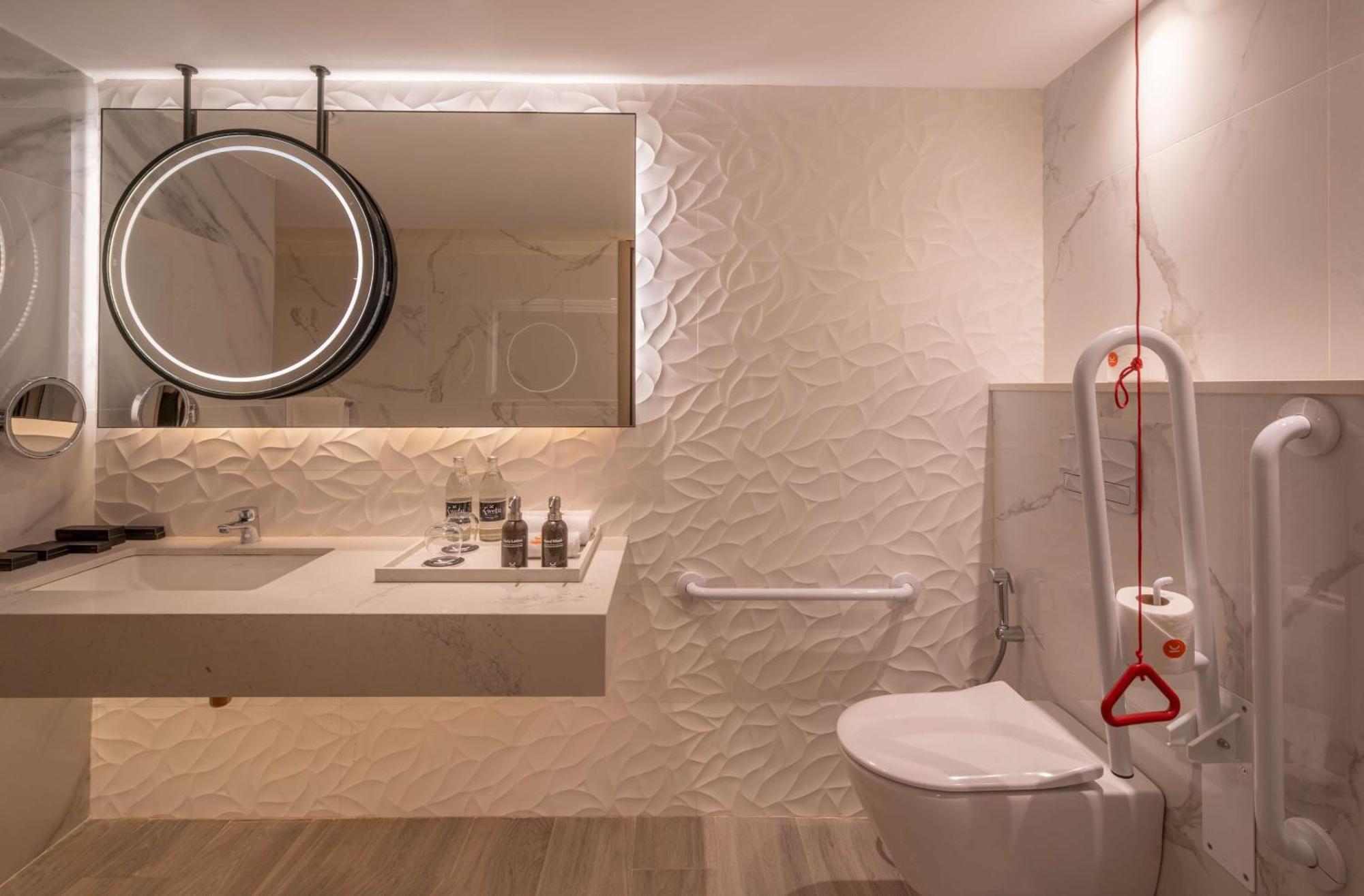 Serene Guest Room Mobility Accessible