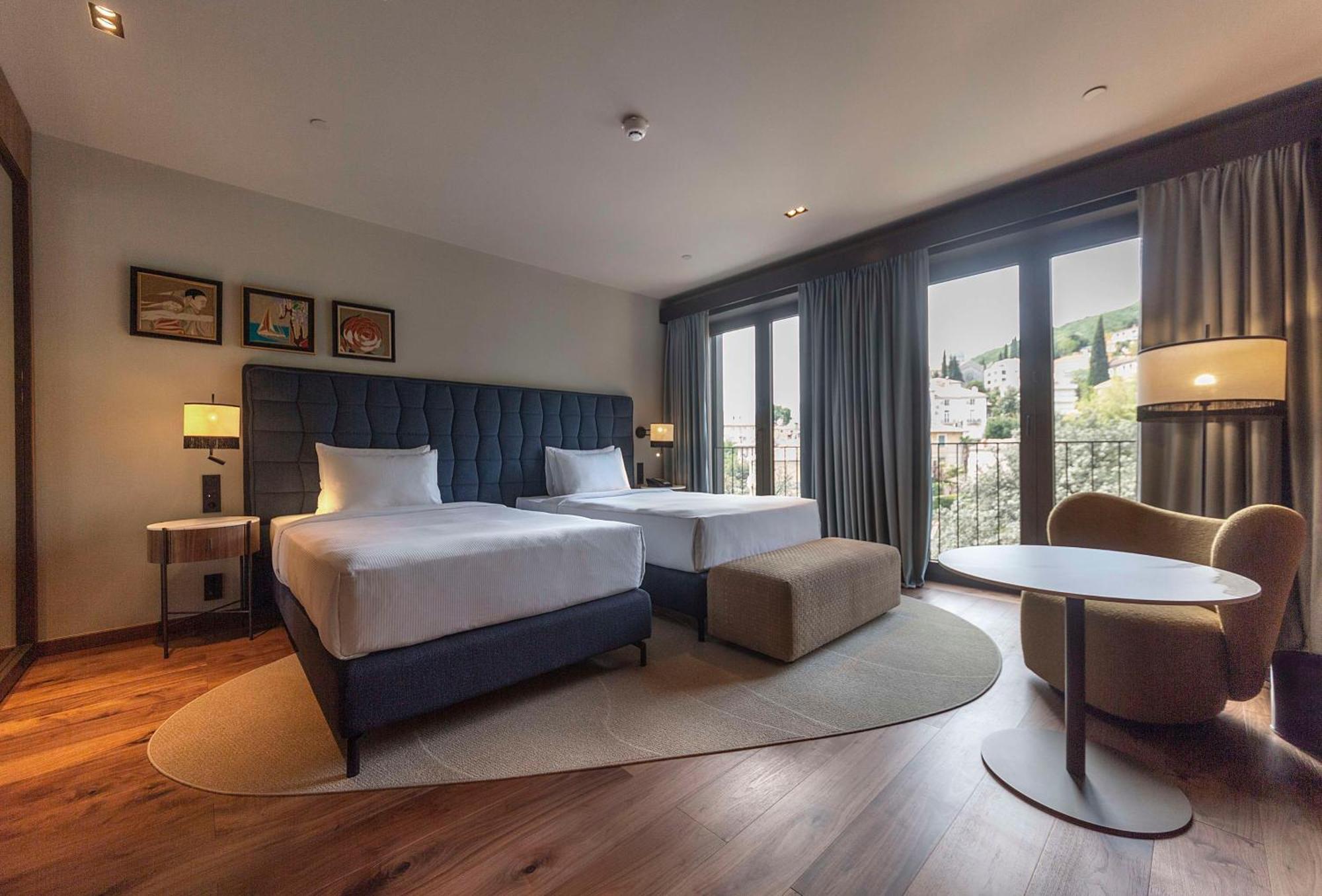 Keight Twin Room