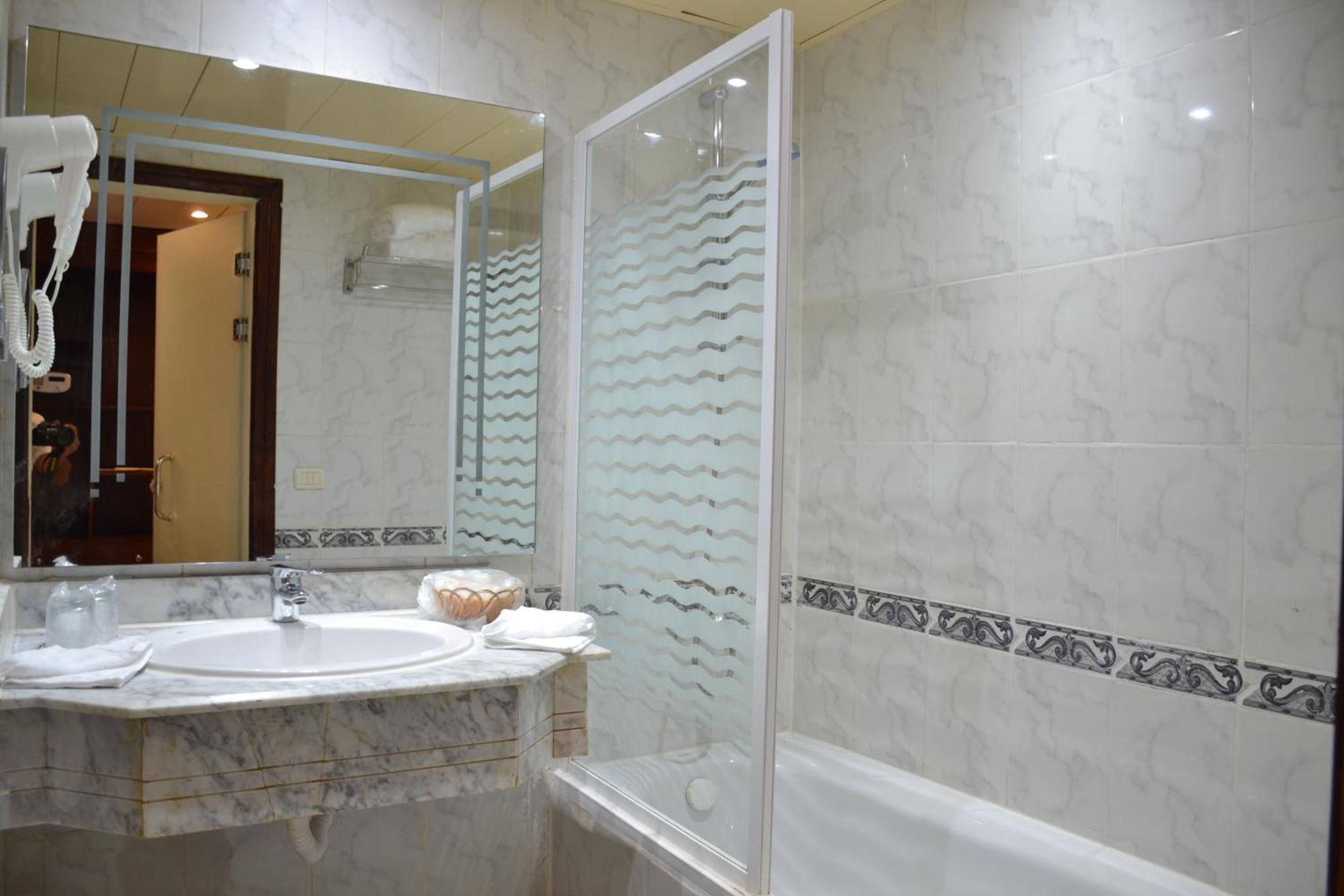 Junior Suite,1657487214:JPEG