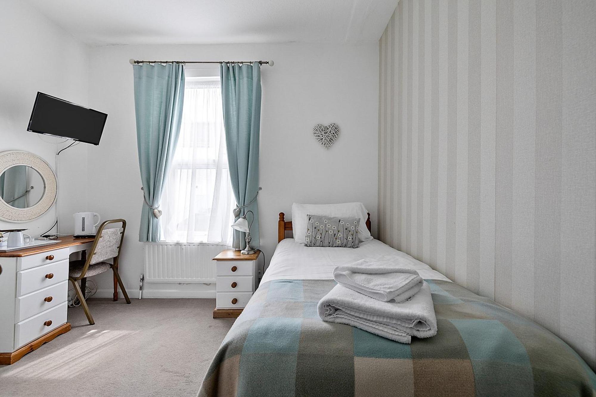 Single Room,1659474174:JPEG